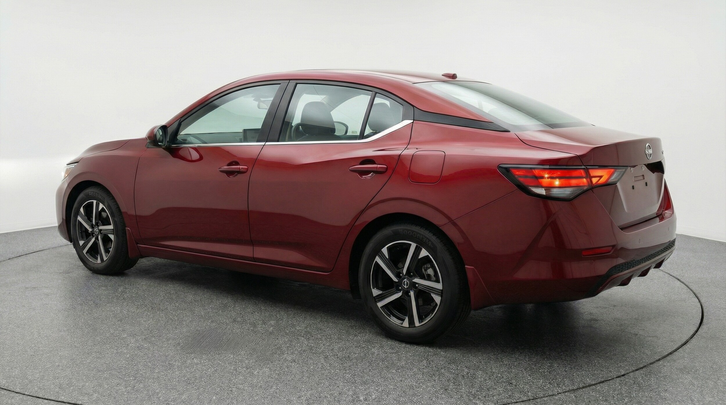 Thumbnail: 2025 Nissan Sentra - 5