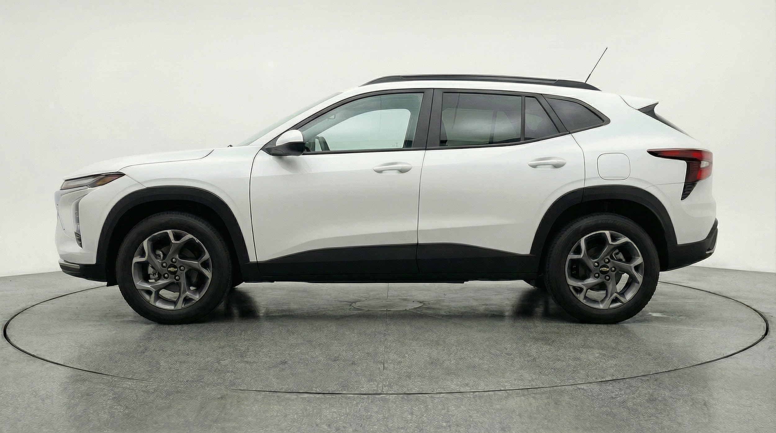 Thumbnail: 2025 Chevrolet Trax - 4