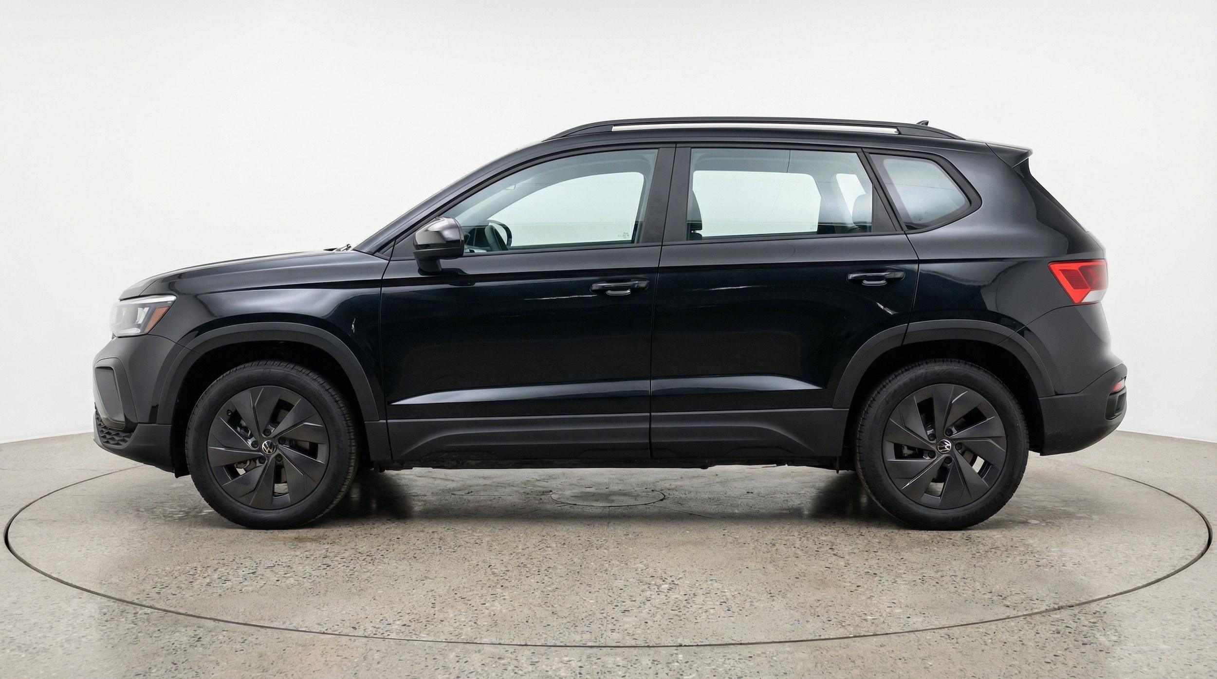 Thumbnail: 2025 Volkswagen Taos - 5