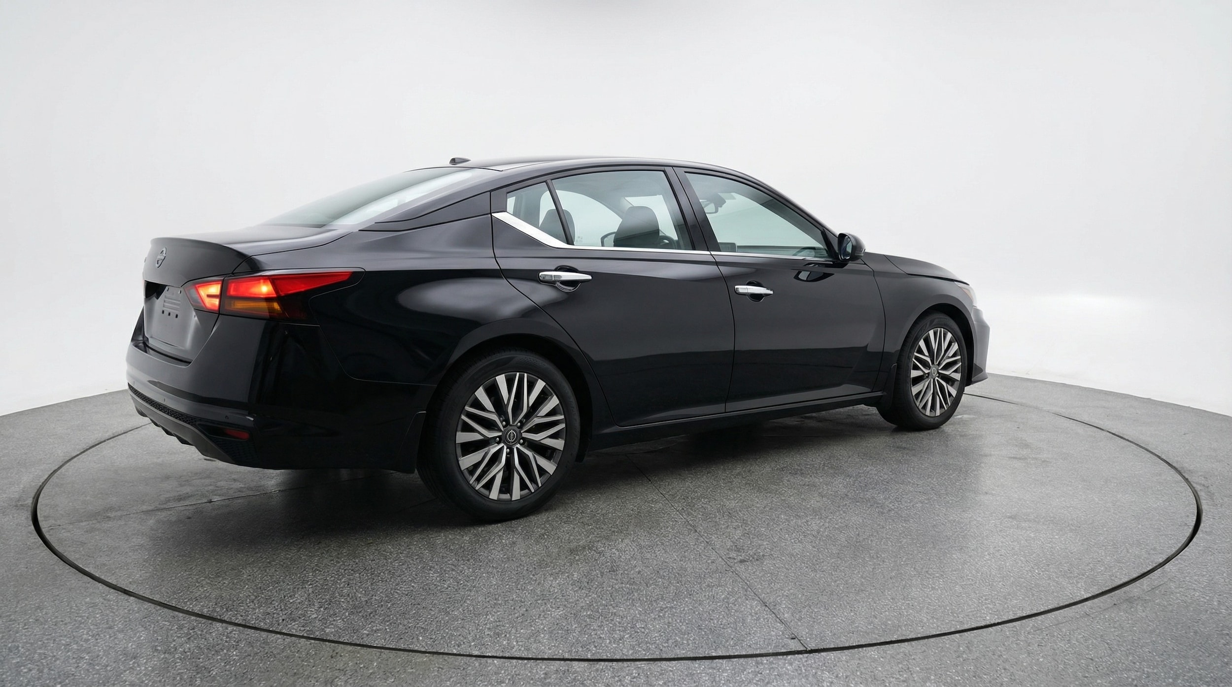 Thumbnail: 2025 Nissan Altima - 7