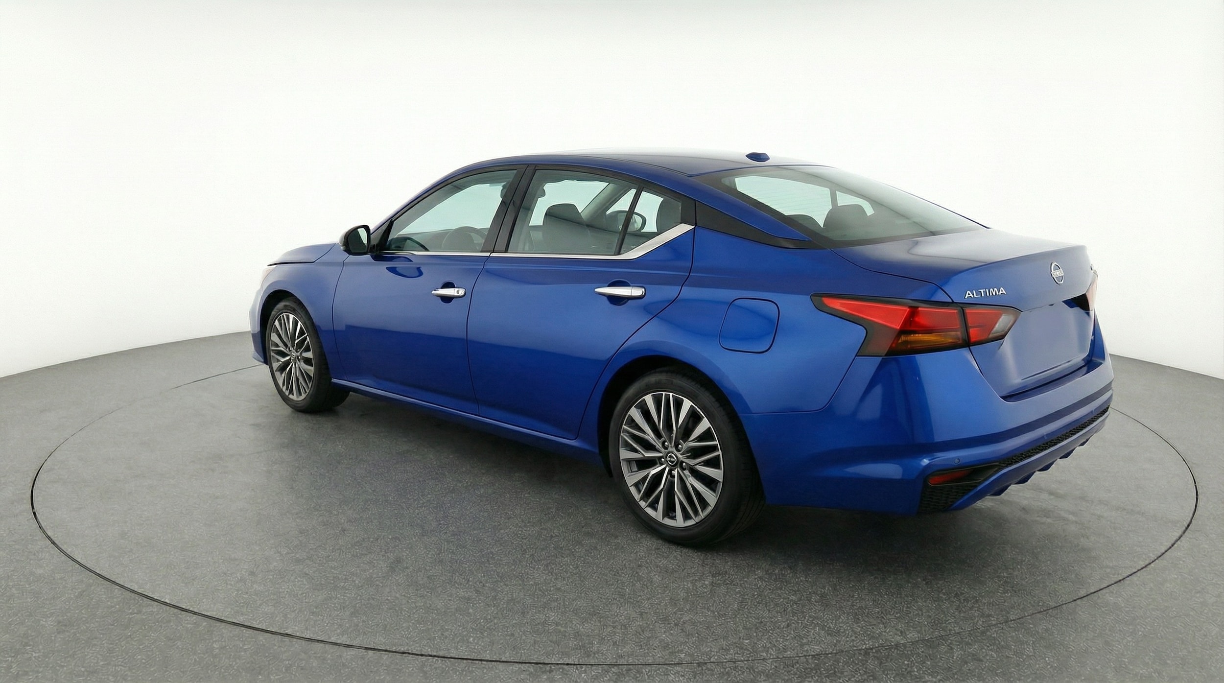 Thumbnail: 2025 Nissan Altima - 5