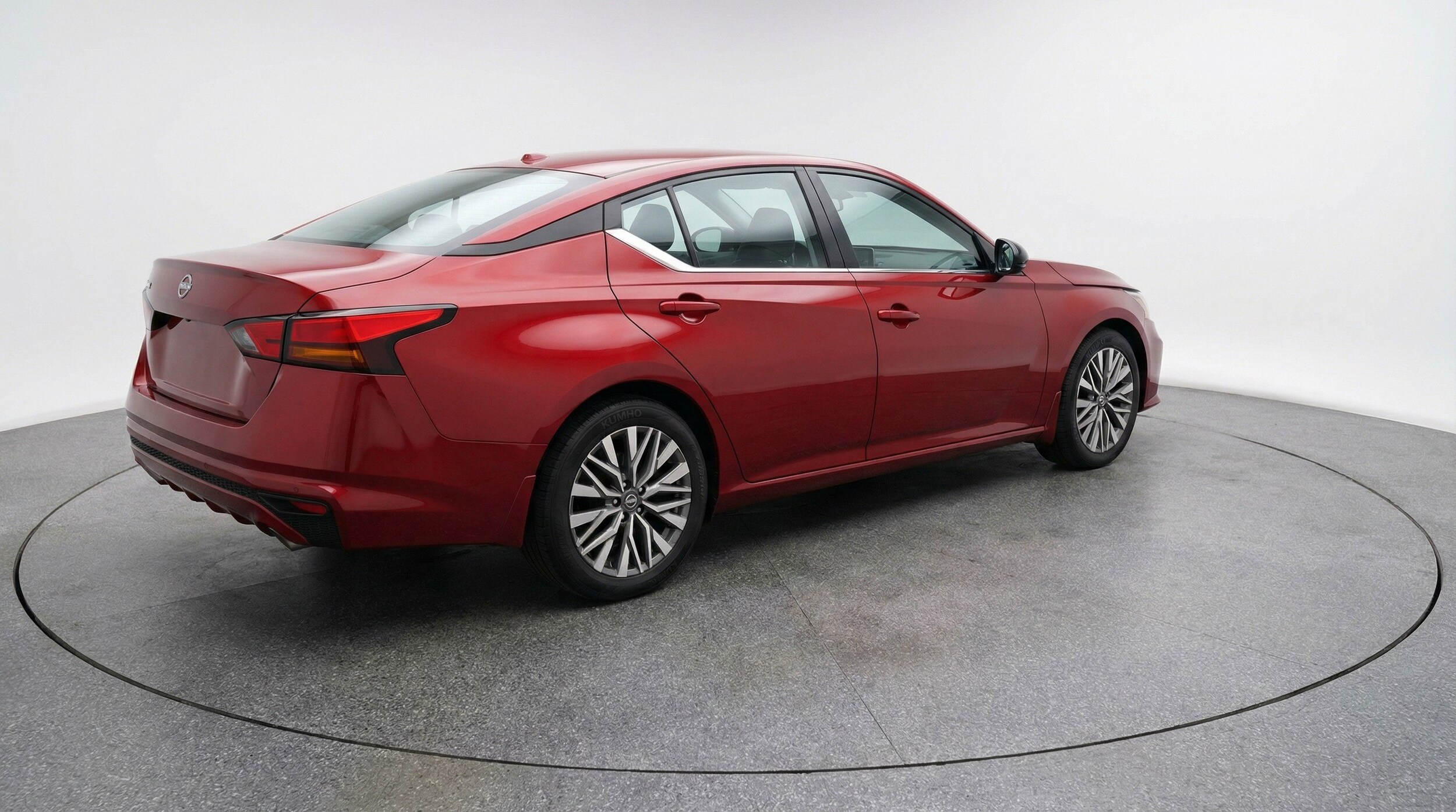 Thumbnail: 2025 Nissan Altima - 9