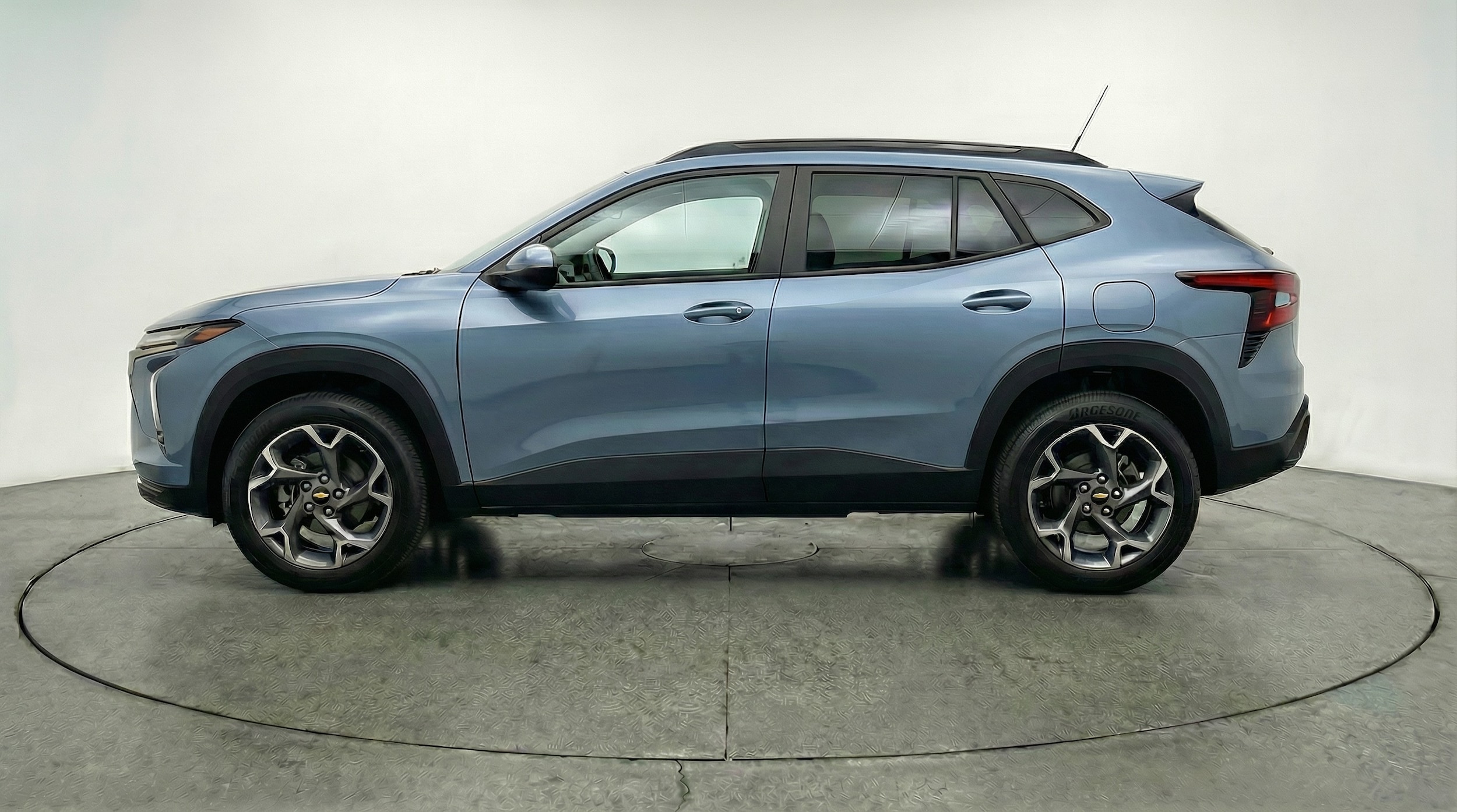 Thumbnail: 2025 Chevrolet Trax - 4