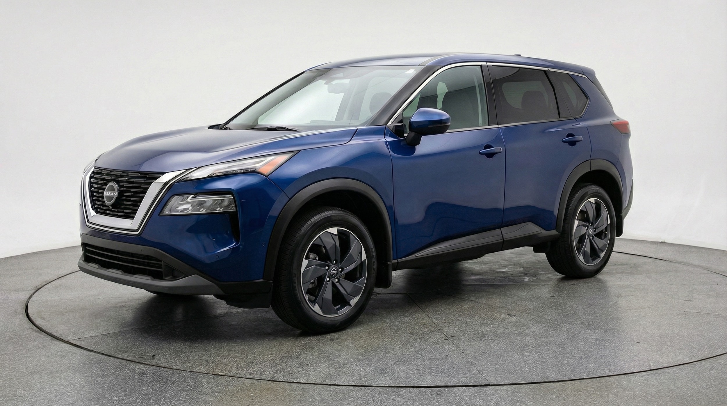 Thumbnail: 2025 Nissan Rogue - 3