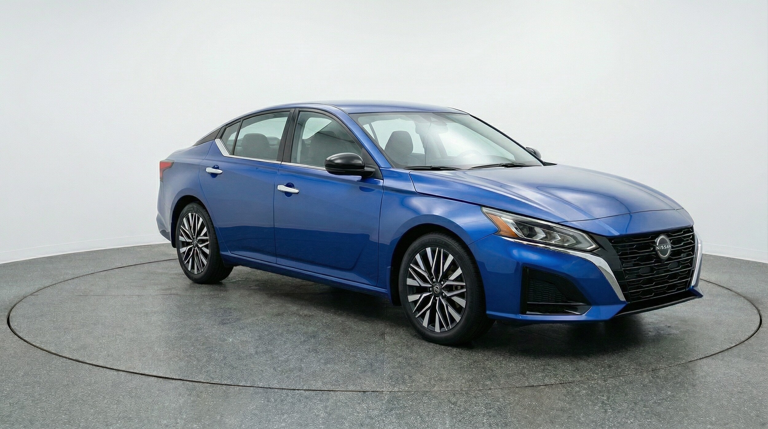 Thumbnail: 2025 Nissan Altima - 1