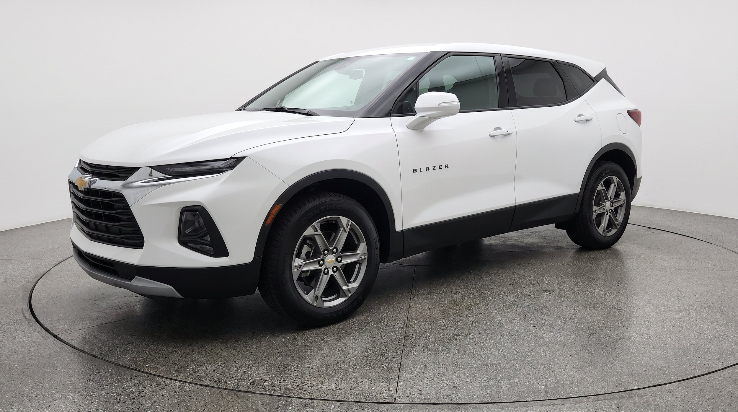Thumbnail: 2025 Chevrolet Blazer - 3
