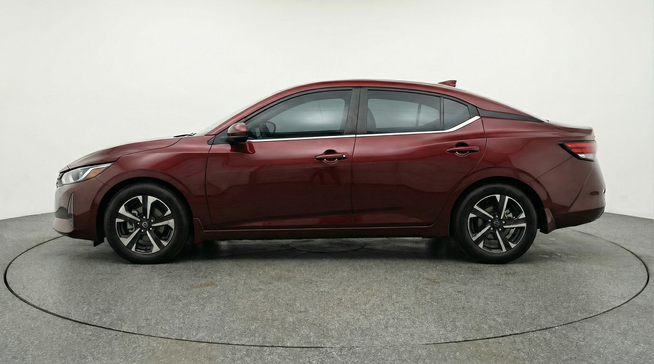 Thumbnail: 2025 Nissan Sentra - 4