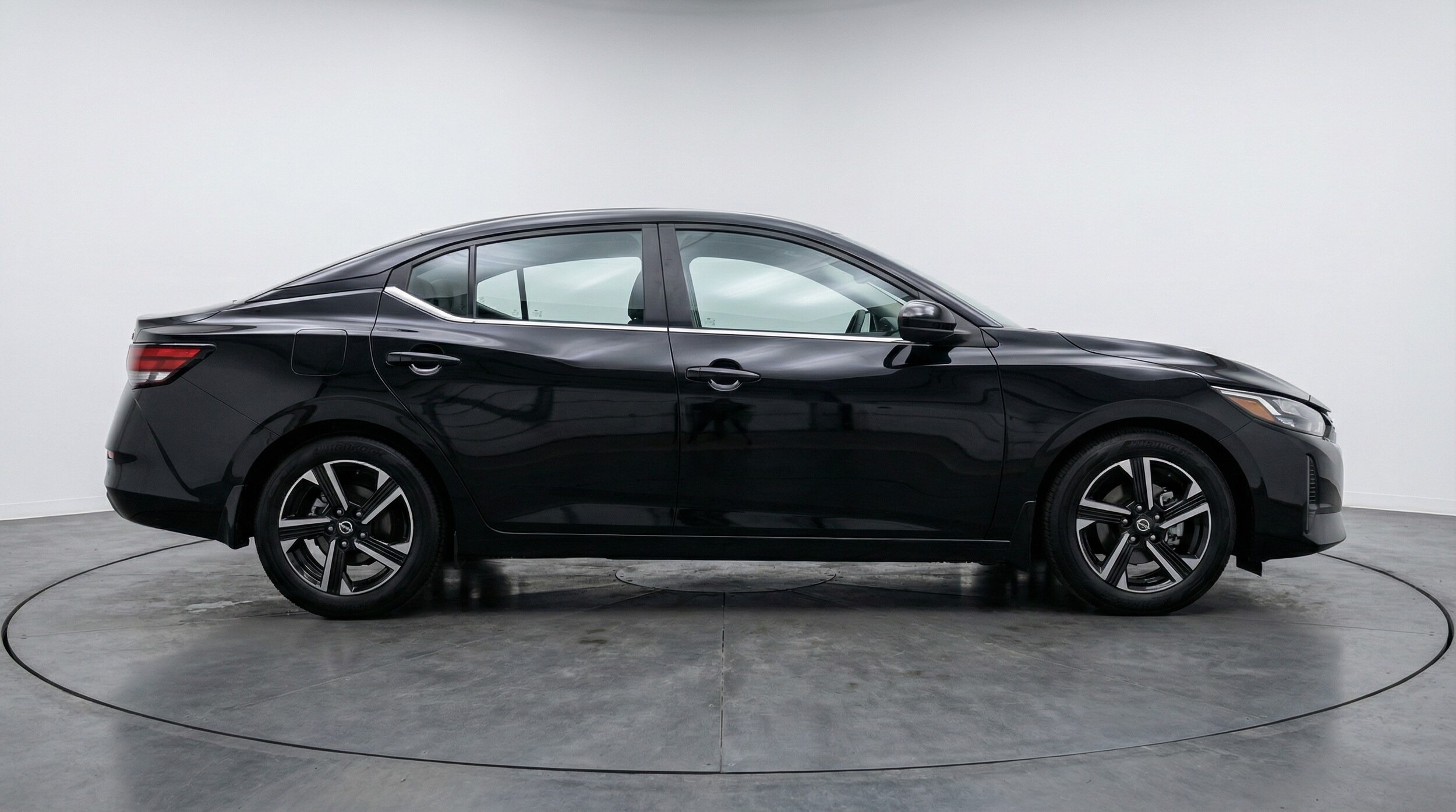 Thumbnail: 2025 Nissan Sentra - 8