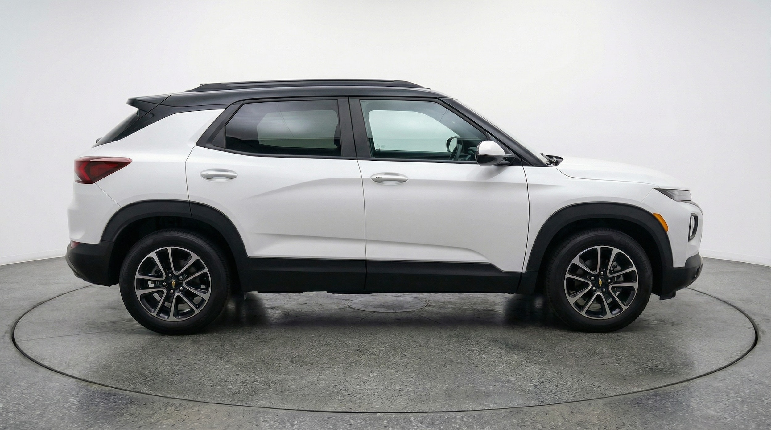 Thumbnail: 2025 Chevrolet TrailBlazer - 8