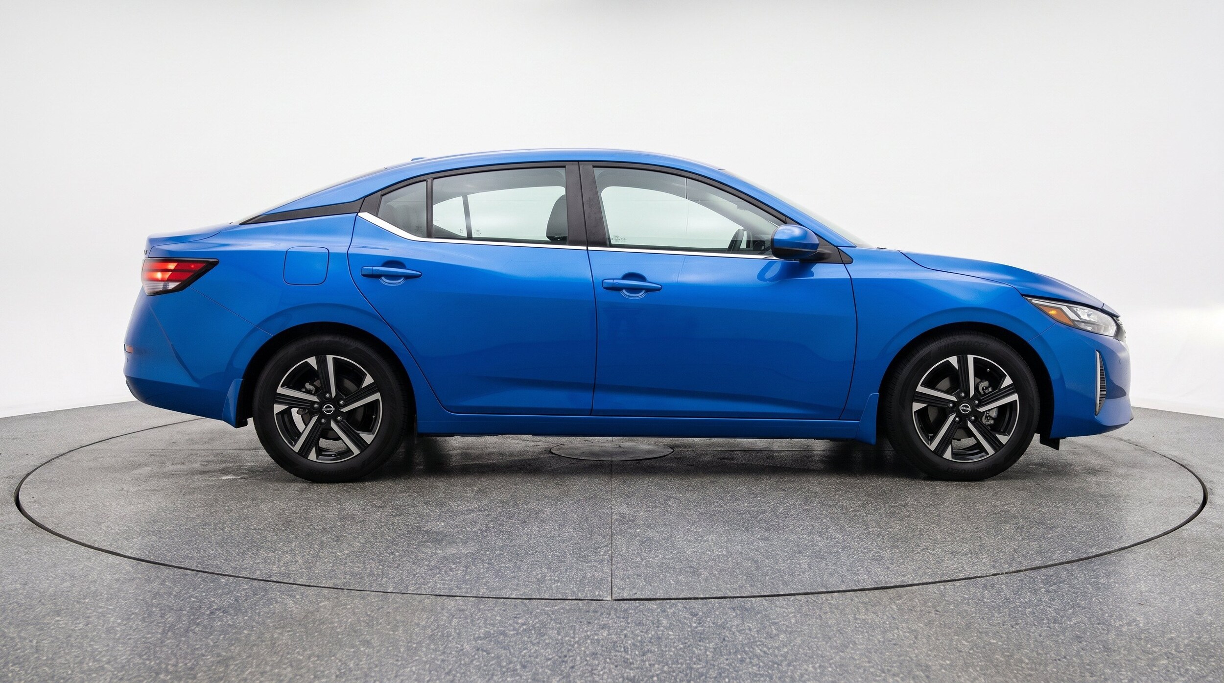Thumbnail: 2025 Nissan Sentra - 11