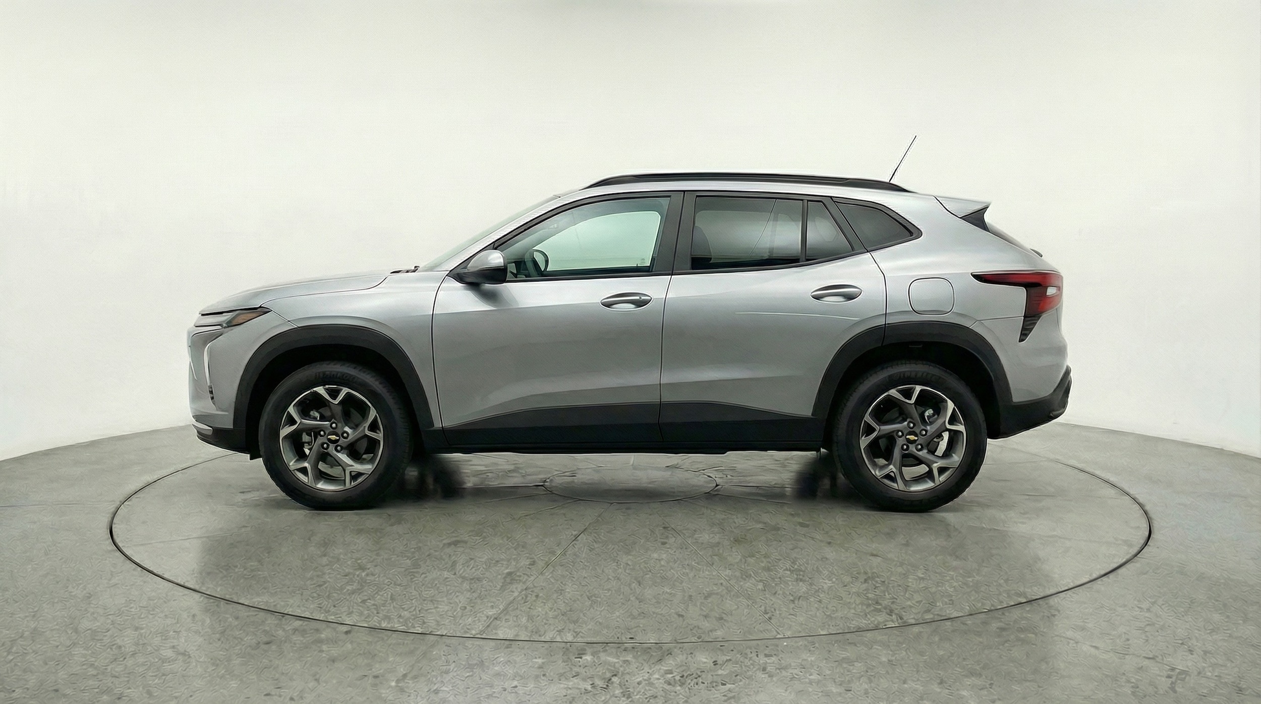 Thumbnail: 2025 Chevrolet Trax - 4