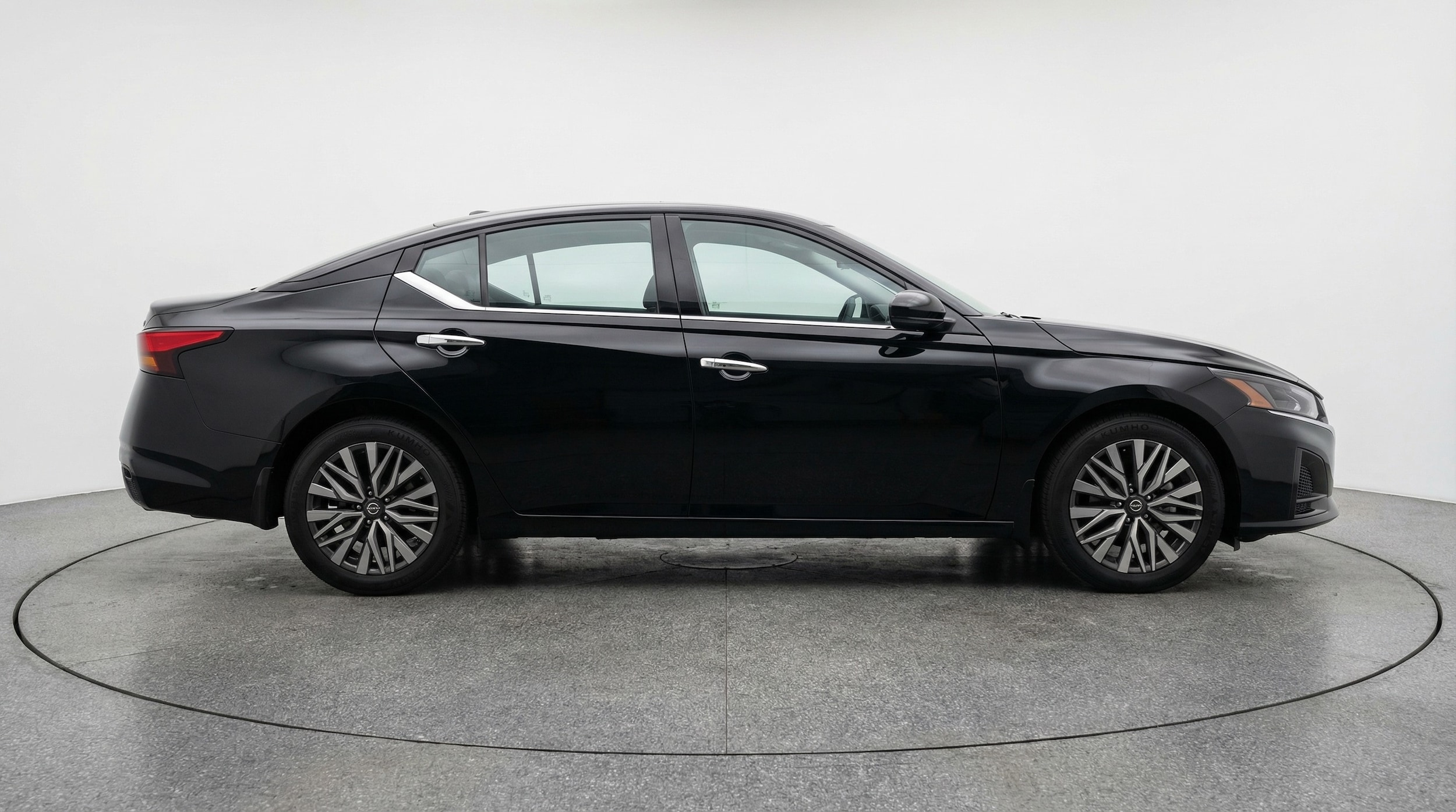 Thumbnail: 2025 Nissan Altima - 8