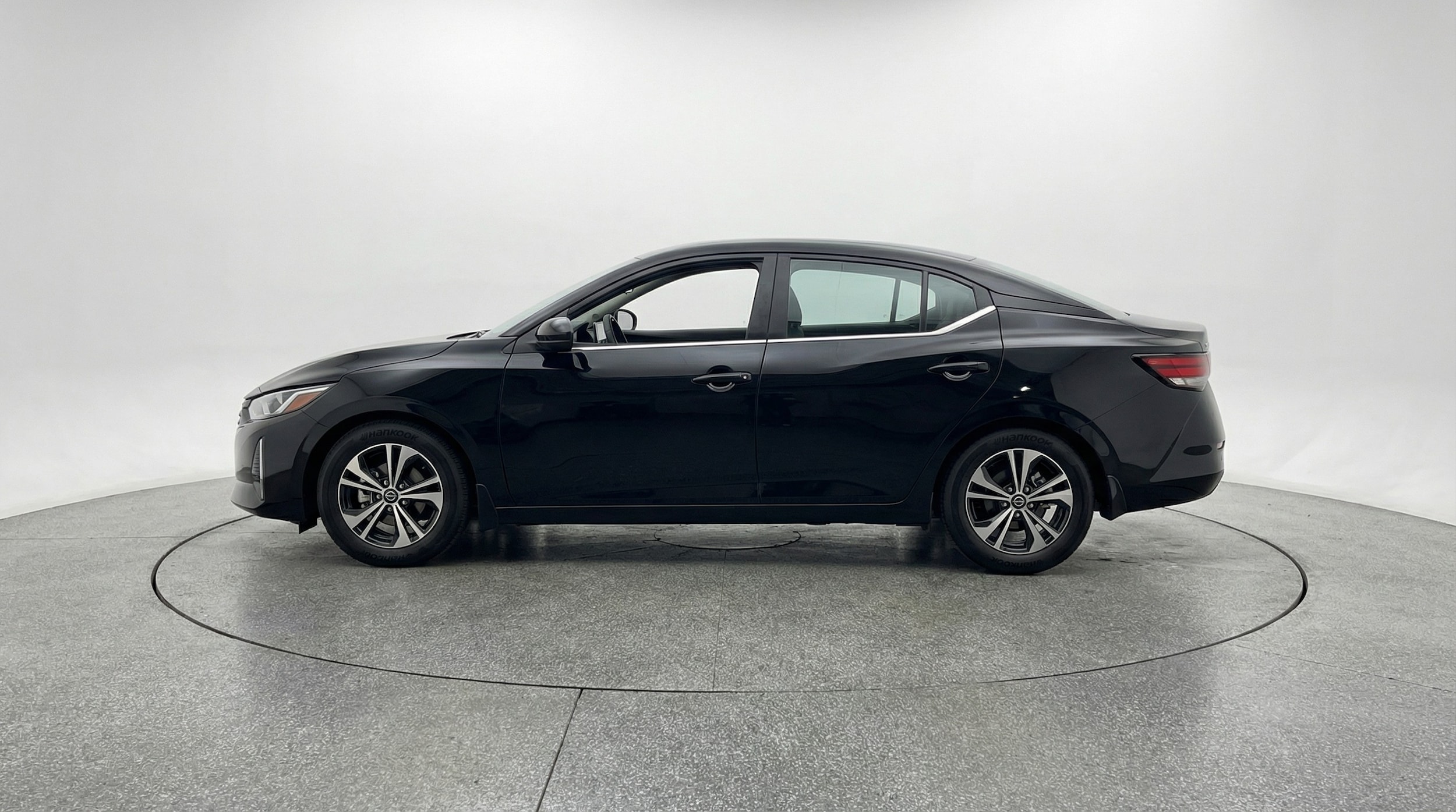 Thumbnail: 2025 Nissan Sentra - 4