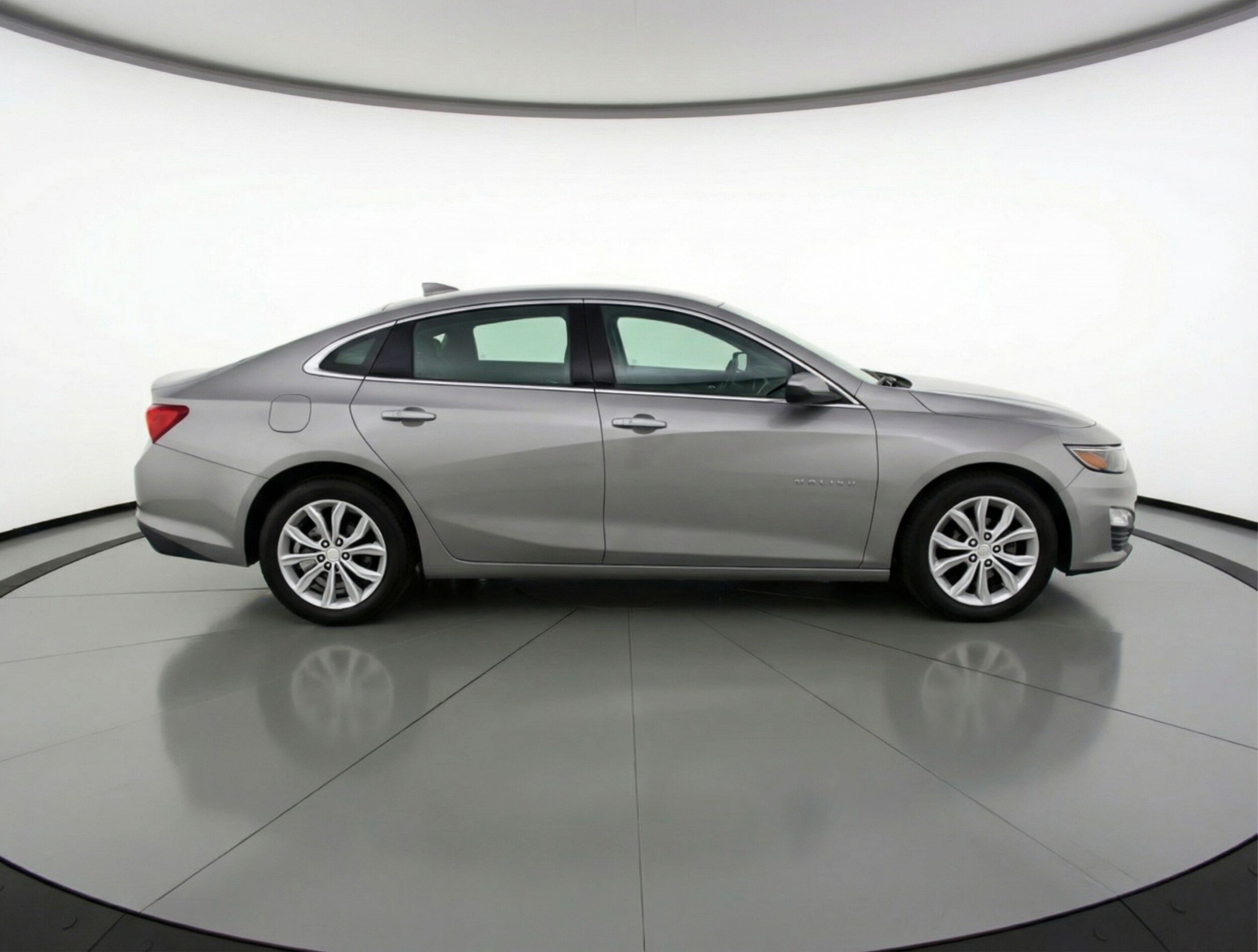 Thumbnail: 2024 Chevrolet Malibu - 8