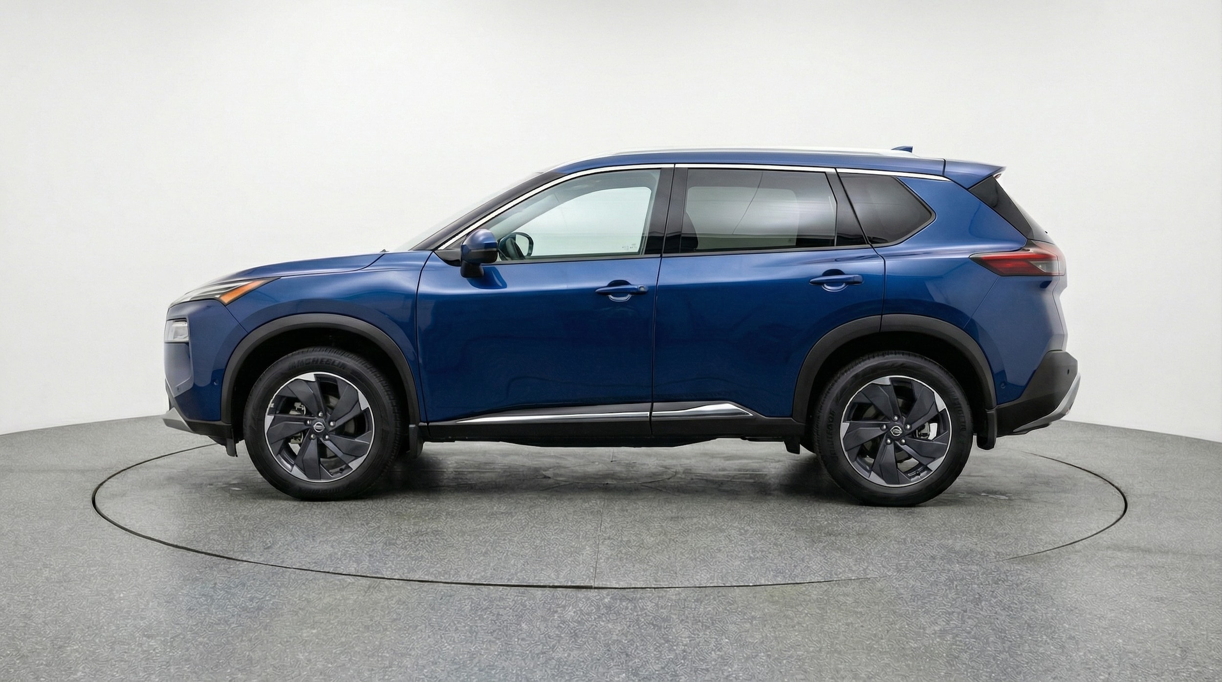 Thumbnail: 2025 Nissan Rogue - 4