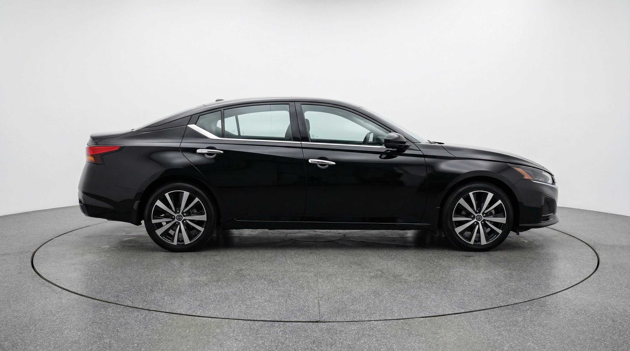 Thumbnail: 2025 Nissan Altima - 11