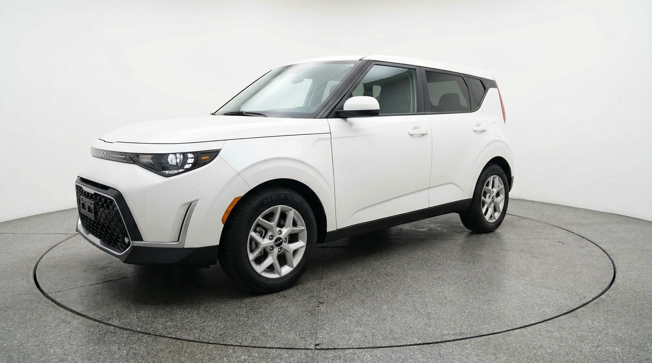 Thumbnail: 2025 Kia Soul - 3