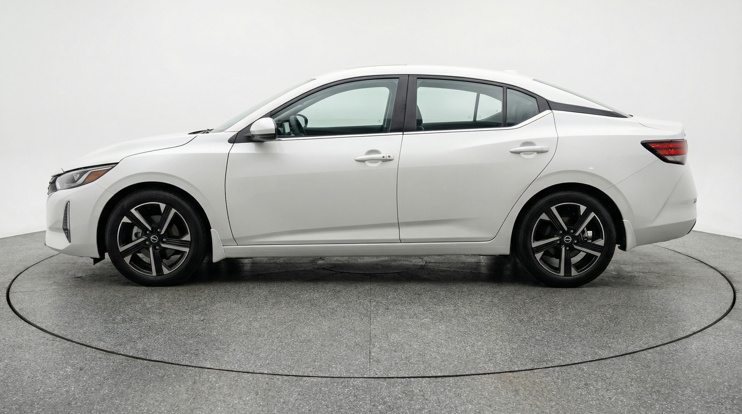 Thumbnail: 2025 Nissan Sentra - 4