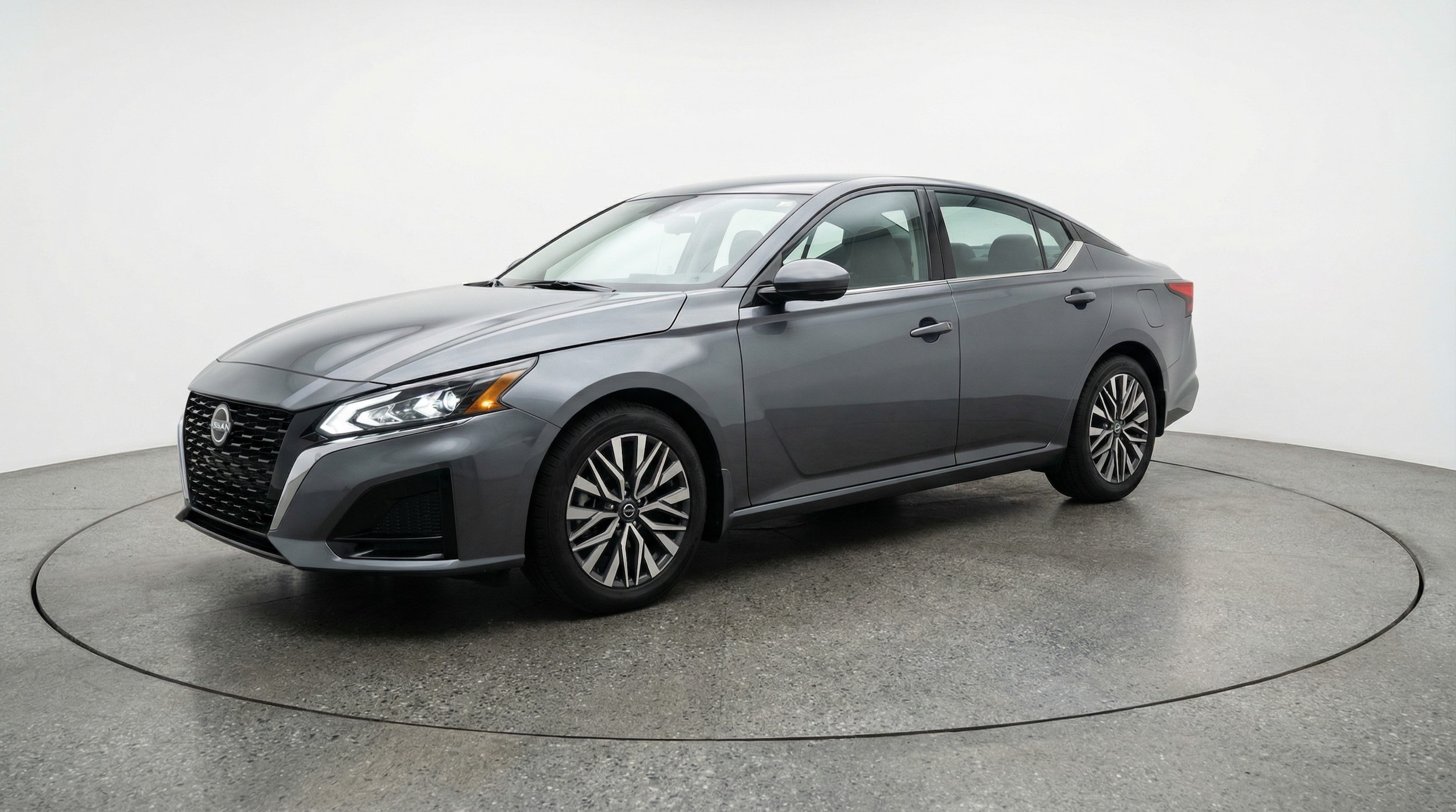 Thumbnail: 2025 Nissan Altima - 3