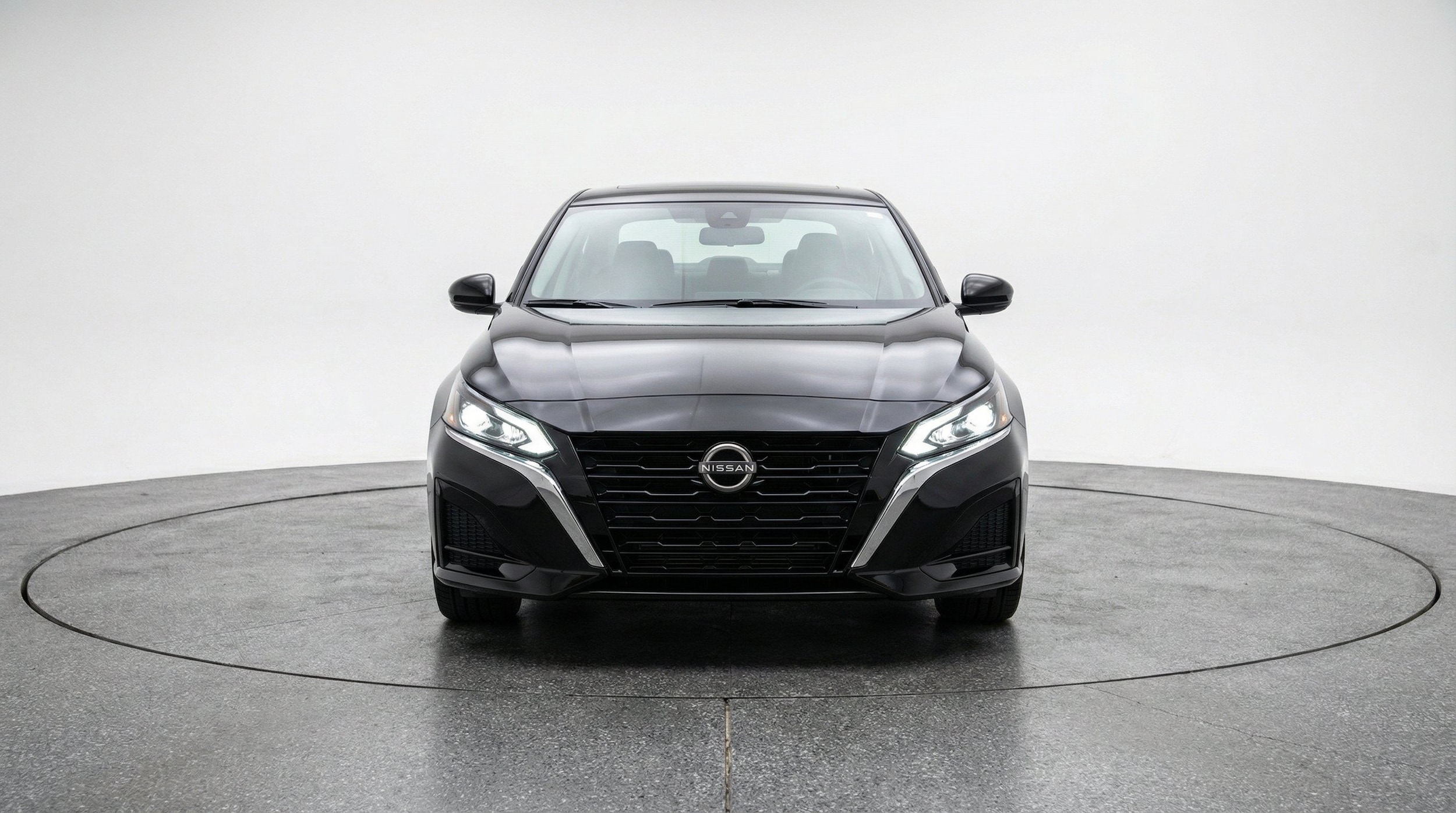 Thumbnail: 2025 Nissan Altima - 2