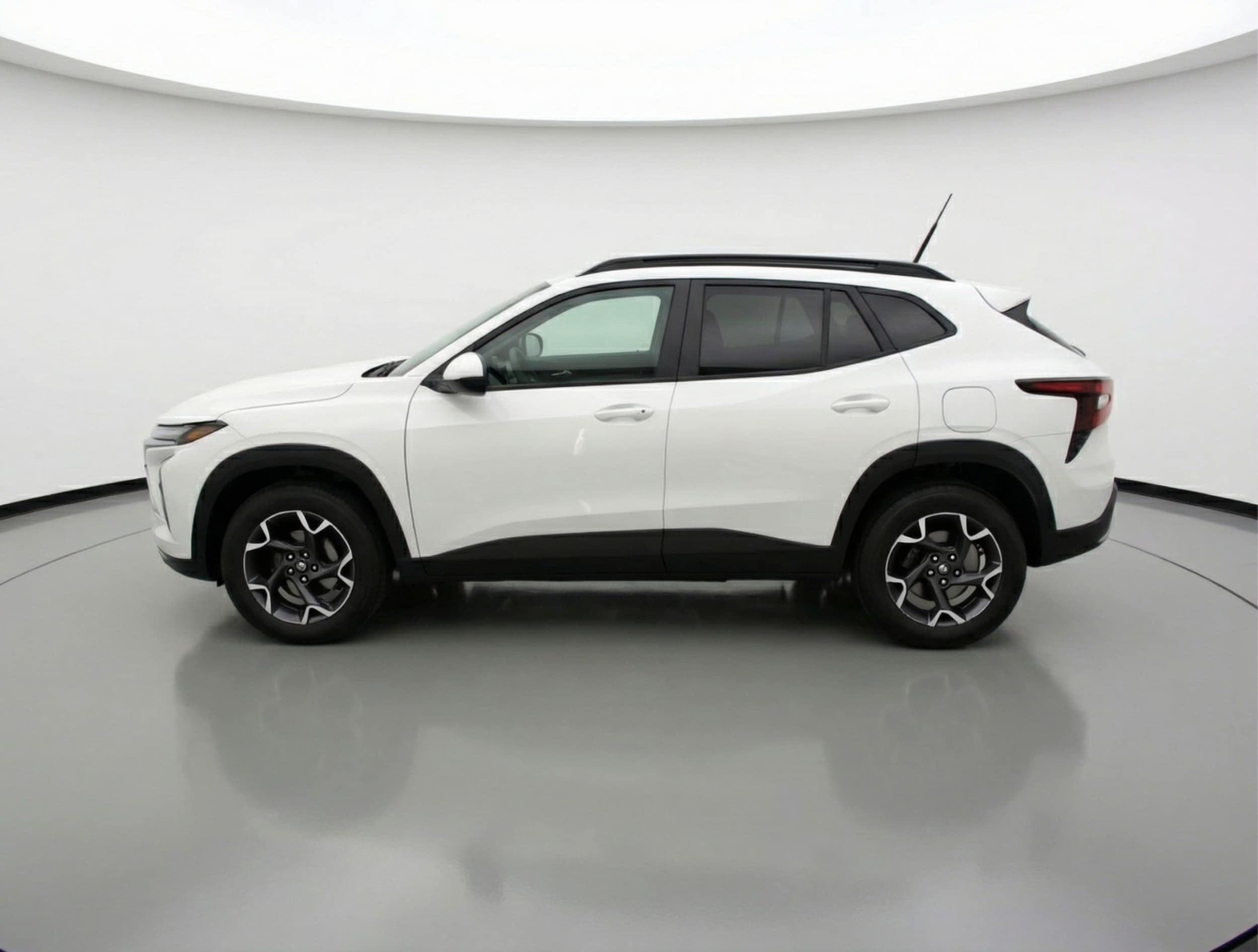 Thumbnail: 2025 Chevrolet Trax - 4