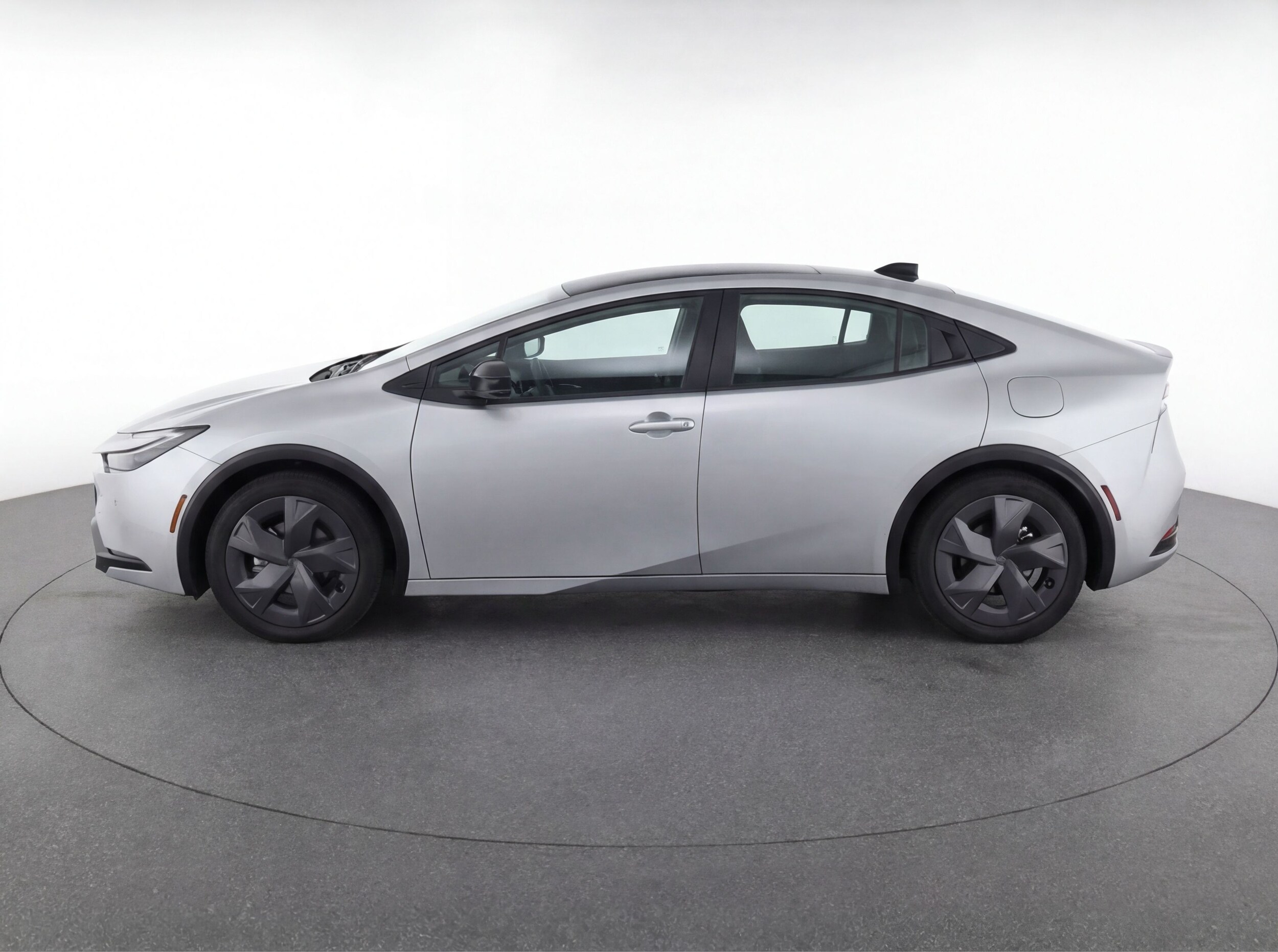 Thumbnail: 2025 Toyota Prius - 4