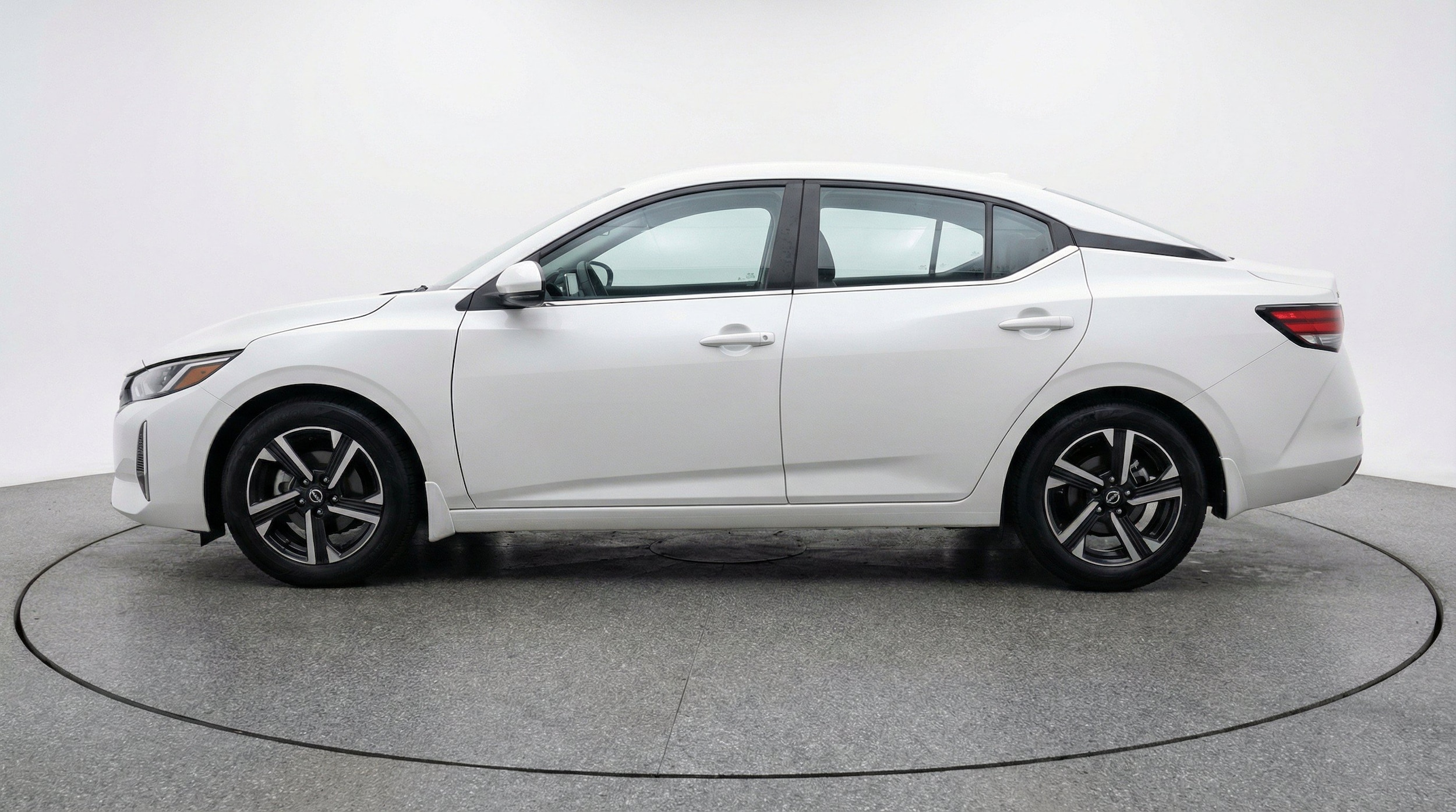 Thumbnail: 2025 Nissan Sentra - 5