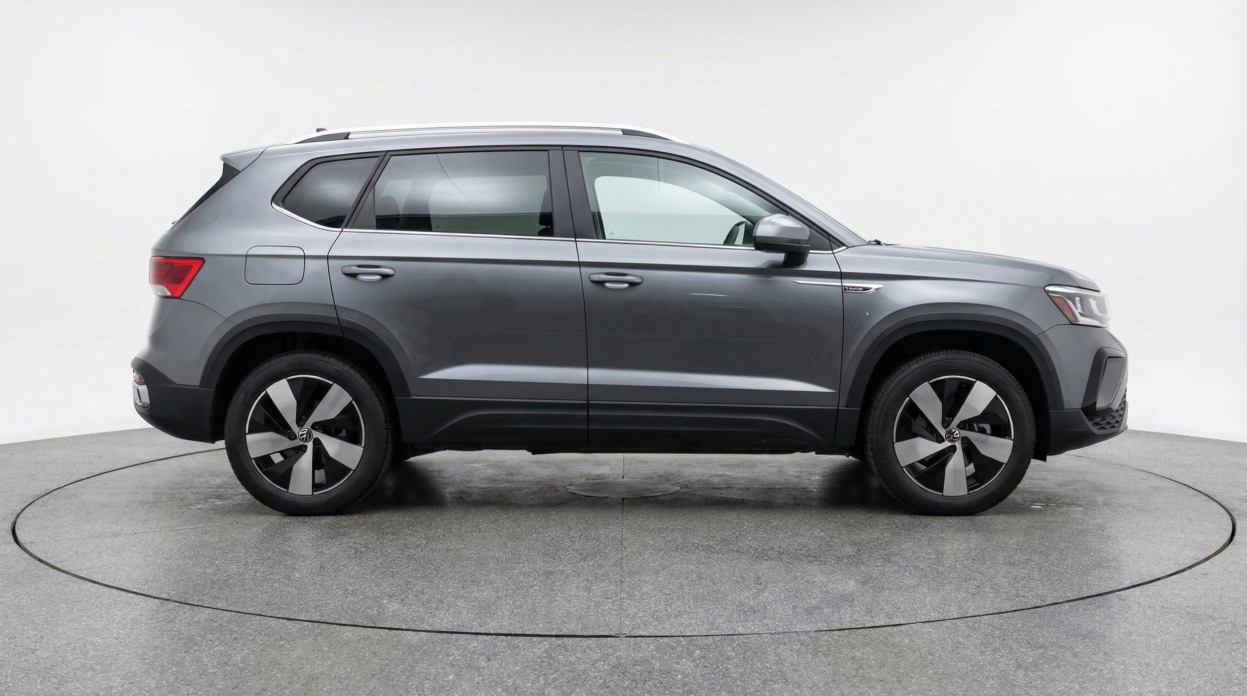 Thumbnail: 2025 Volkswagen Taos - 8