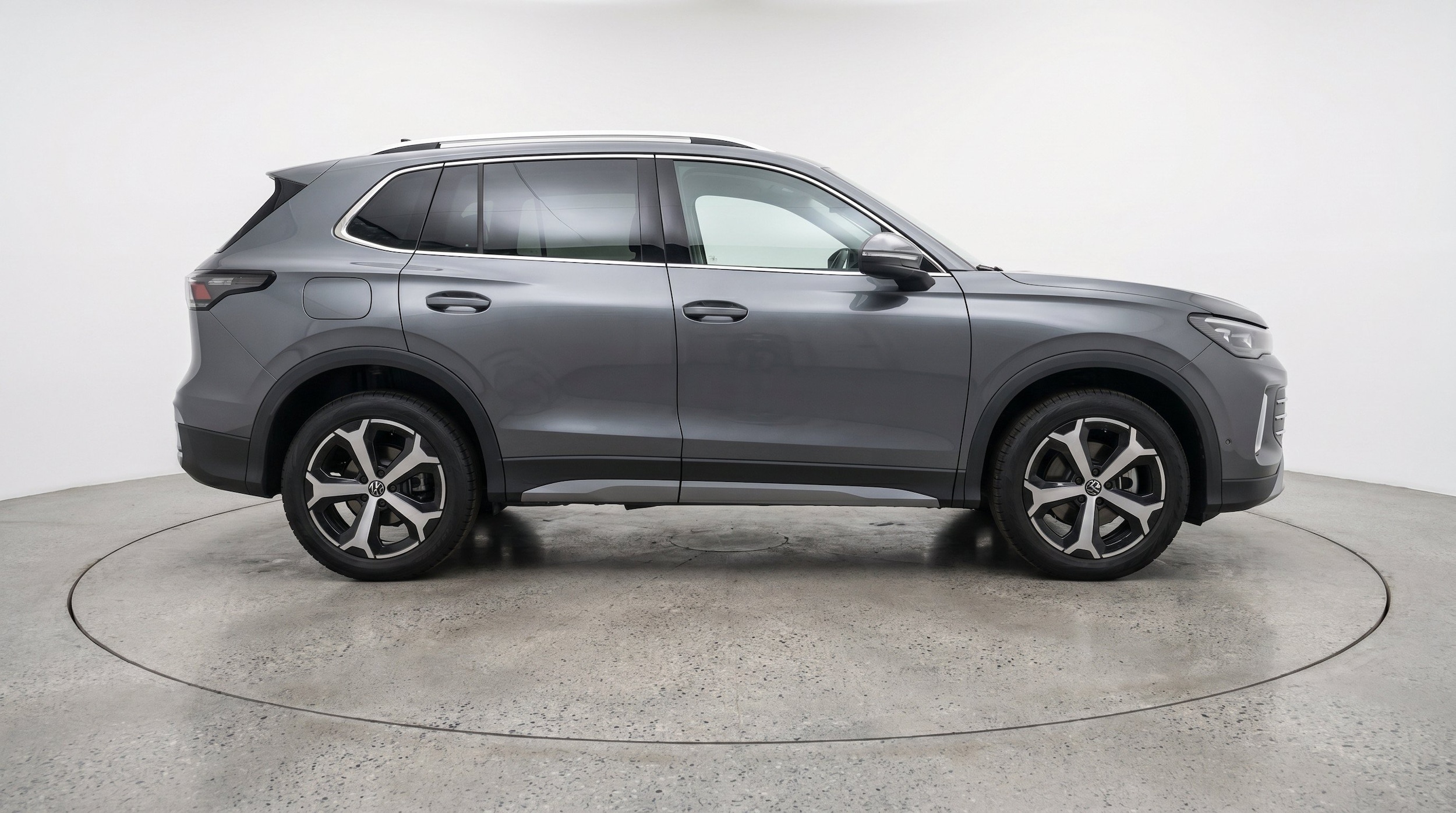 Thumbnail: 2026 Volkswagen Tiguan - 11