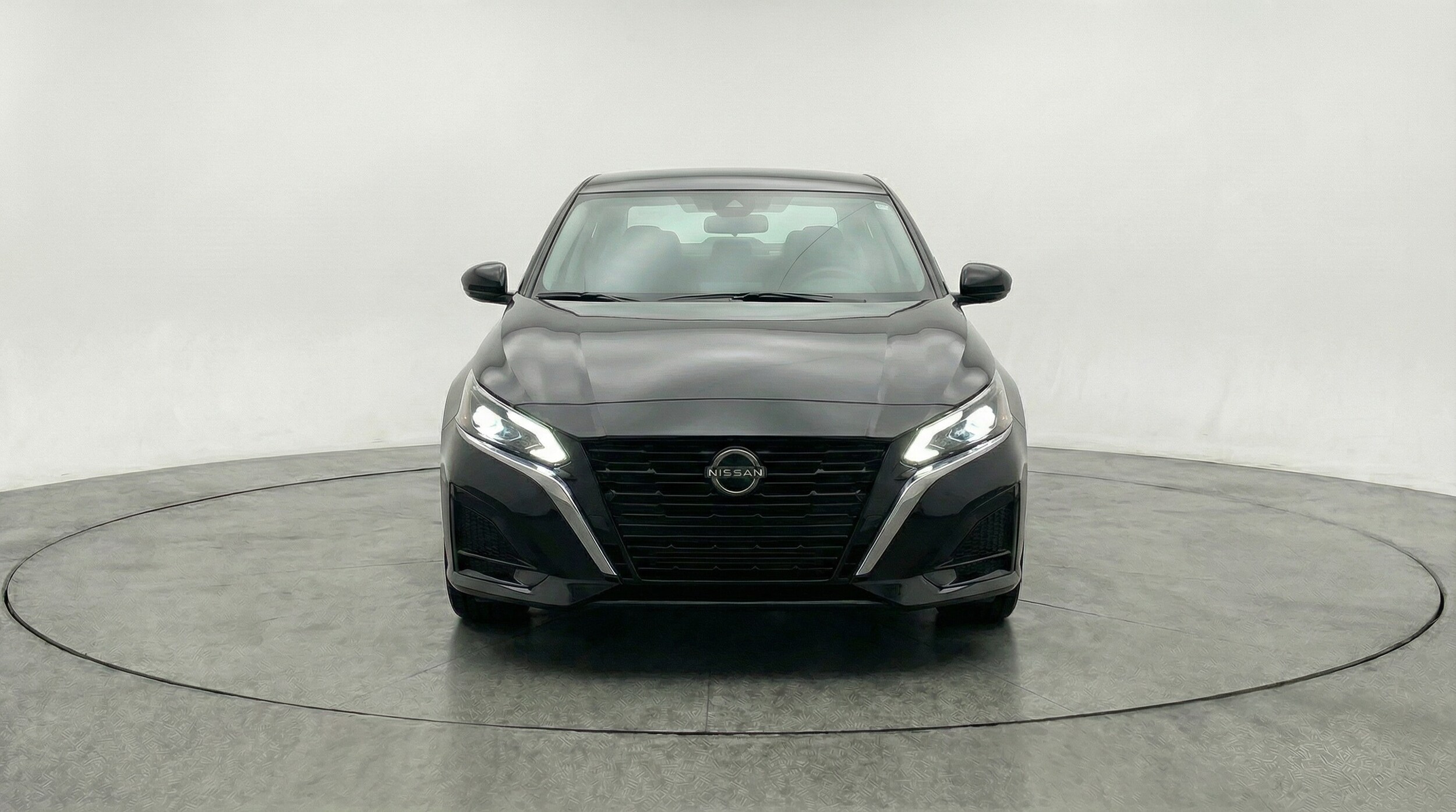 Thumbnail: 2025 Nissan Altima - 2