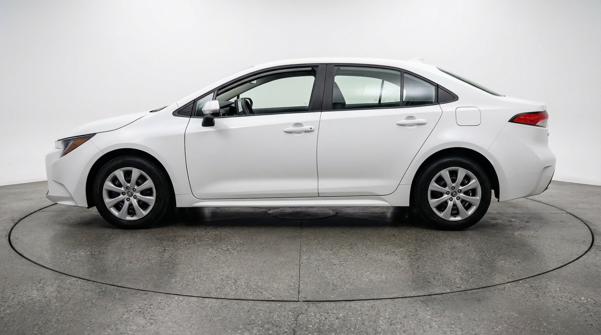 Thumbnail: 2025 Toyota Corolla - 5