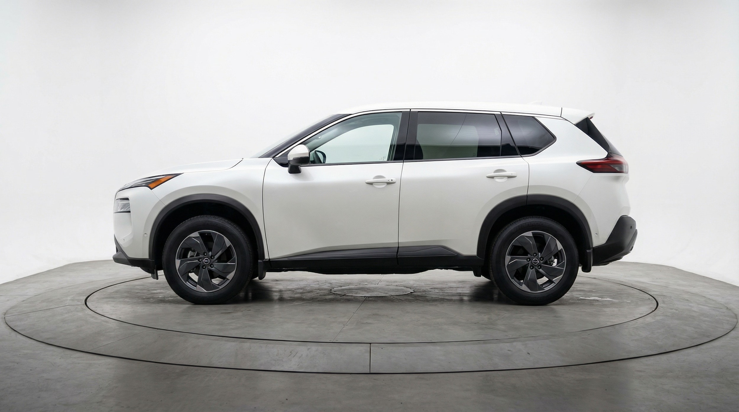 Thumbnail: 2025 Nissan Rogue - 4