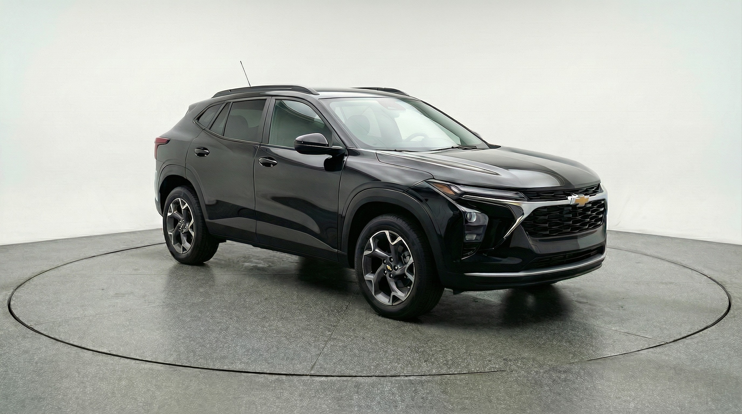 Thumbnail: 2025 Chevrolet Trax - 1