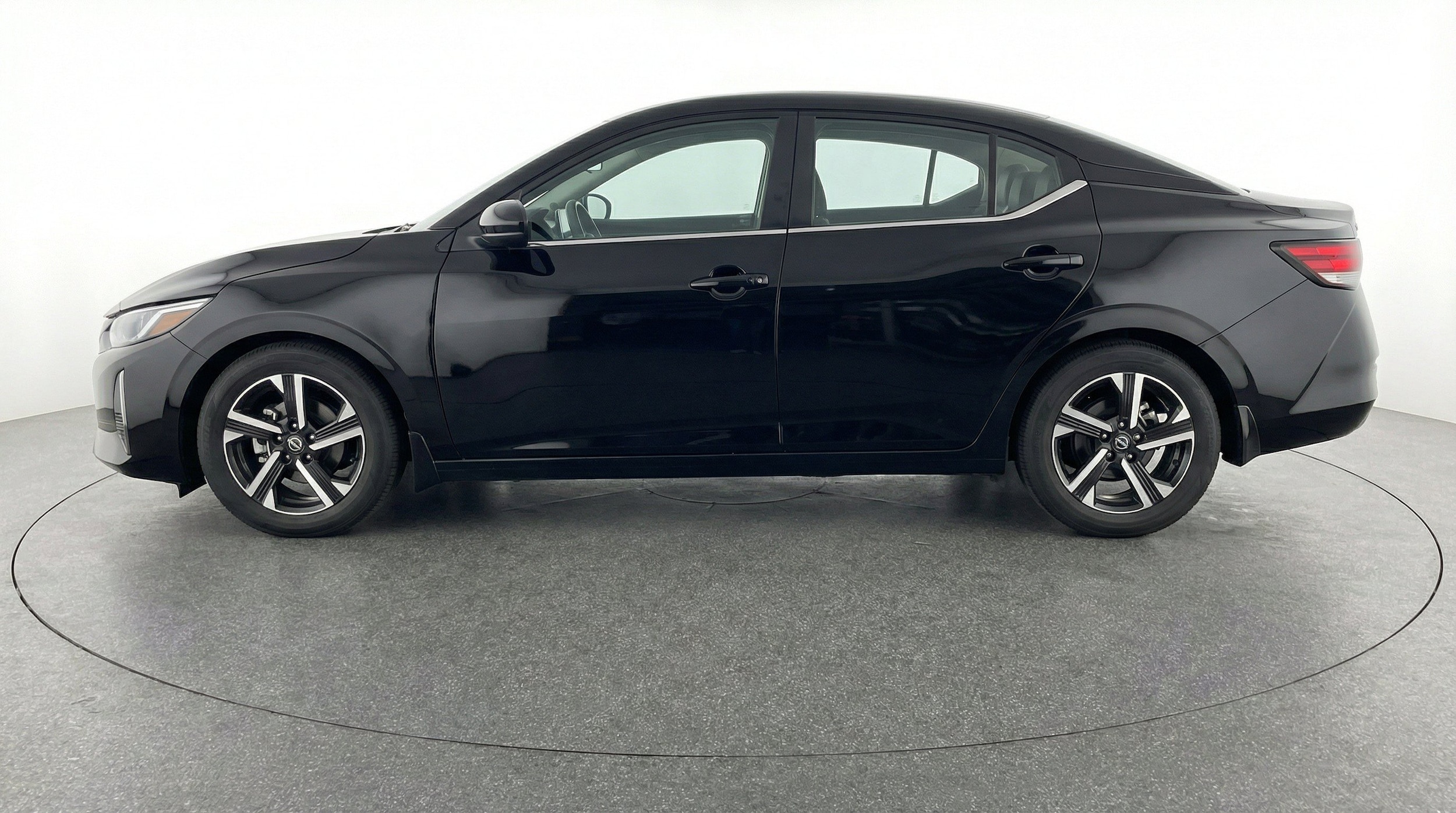 Thumbnail: 2025 Nissan Sentra - 5