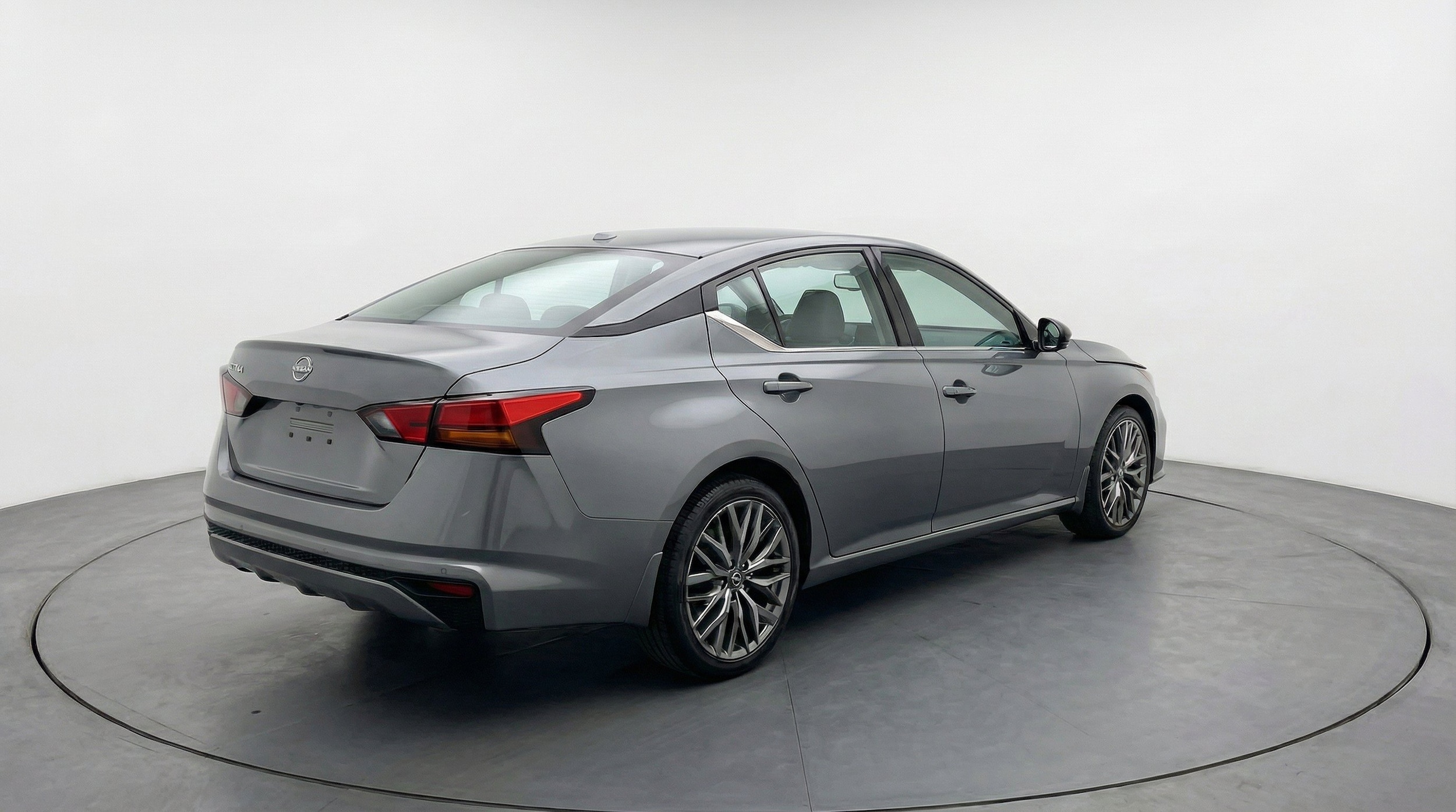 Thumbnail: 2025 Nissan Altima - 9