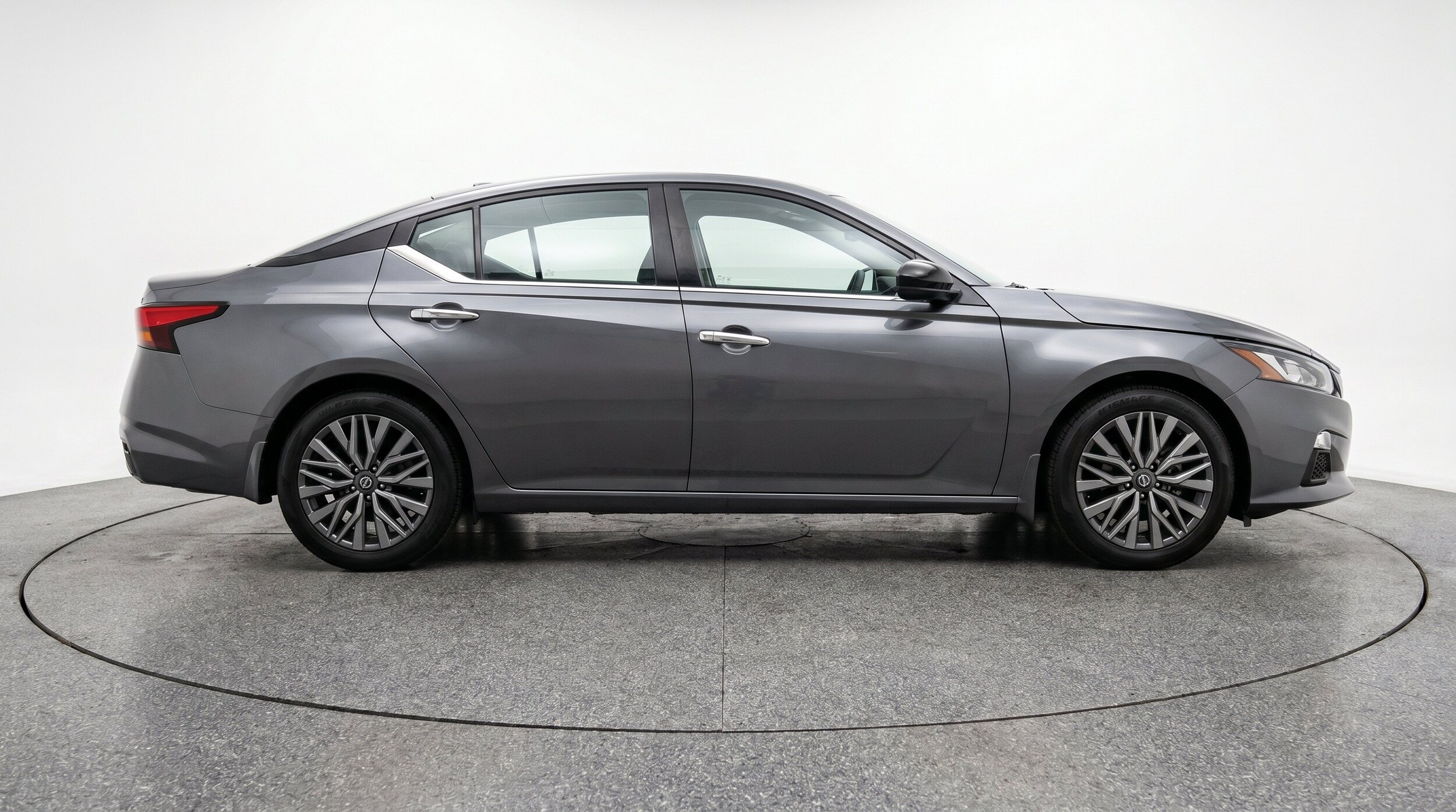 Thumbnail: 2025 Nissan Altima - 11