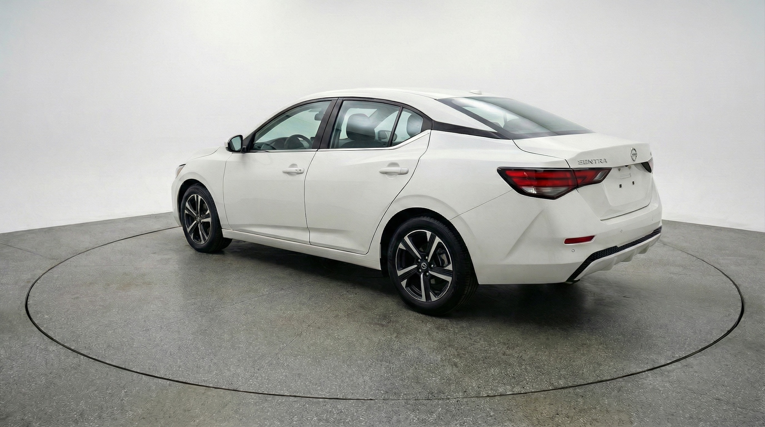 Thumbnail: 2025 Nissan Sentra - 5