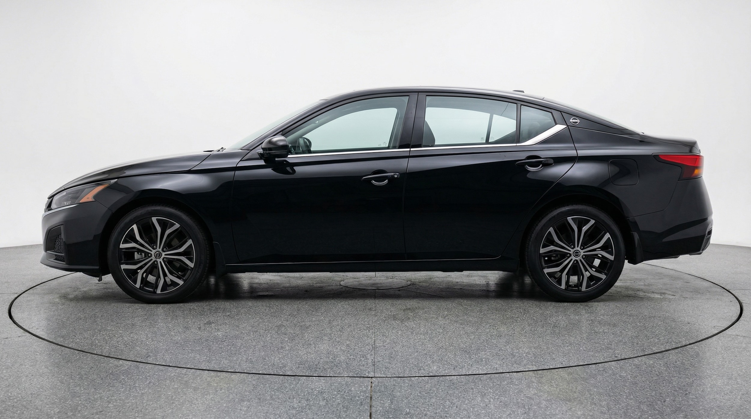 Thumbnail: 2025 Nissan Altima - 4