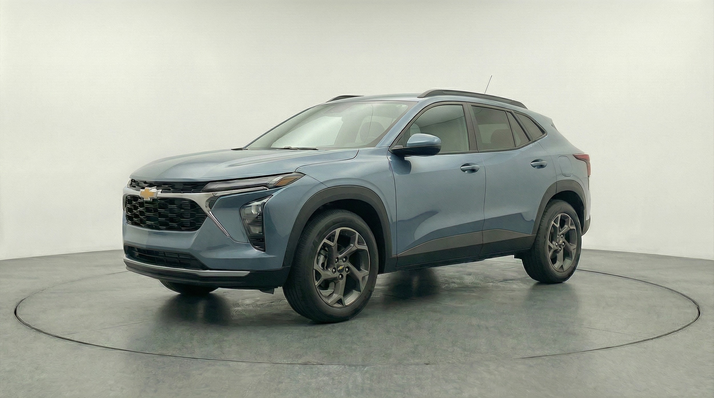 Thumbnail: 2025 Chevrolet Trax - 3