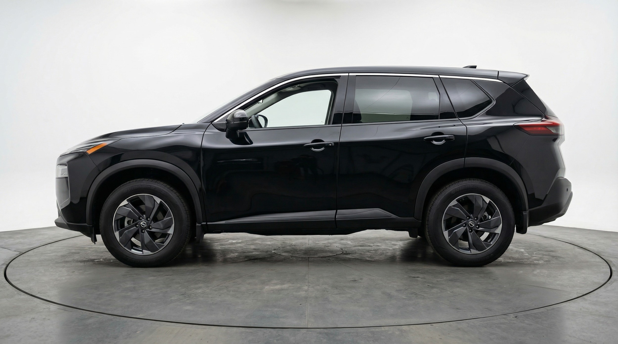 Thumbnail: 2025 Nissan Rogue - 4