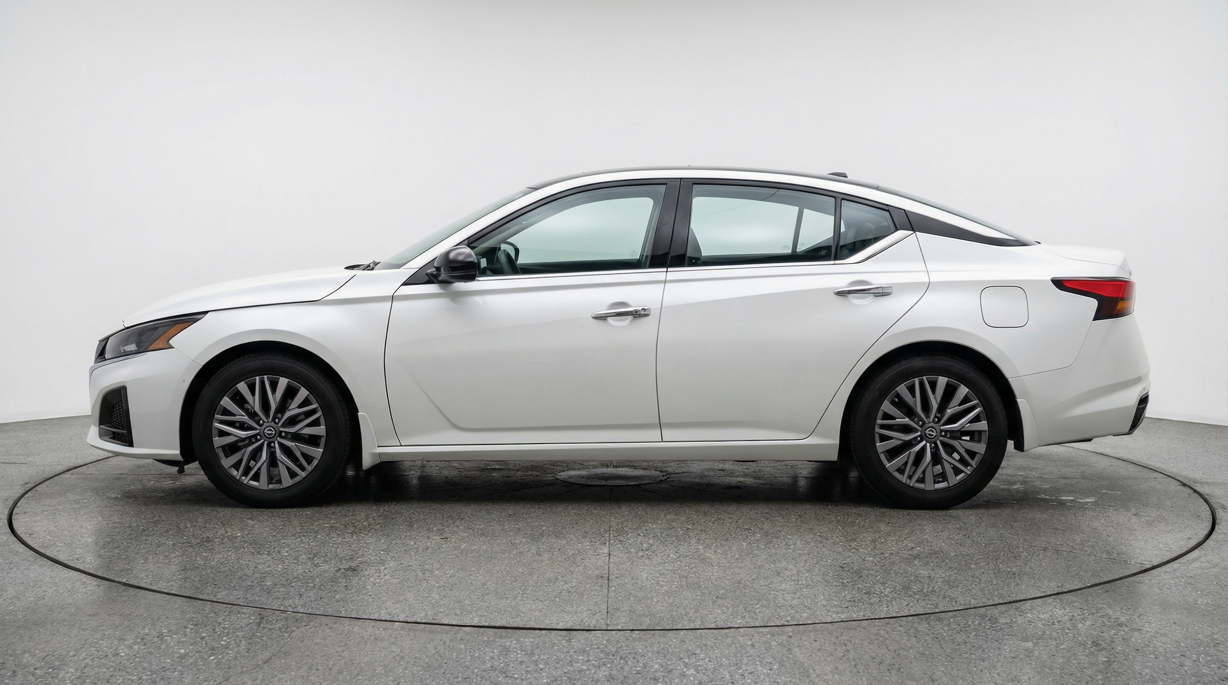 Thumbnail: 2025 Nissan Altima - 4