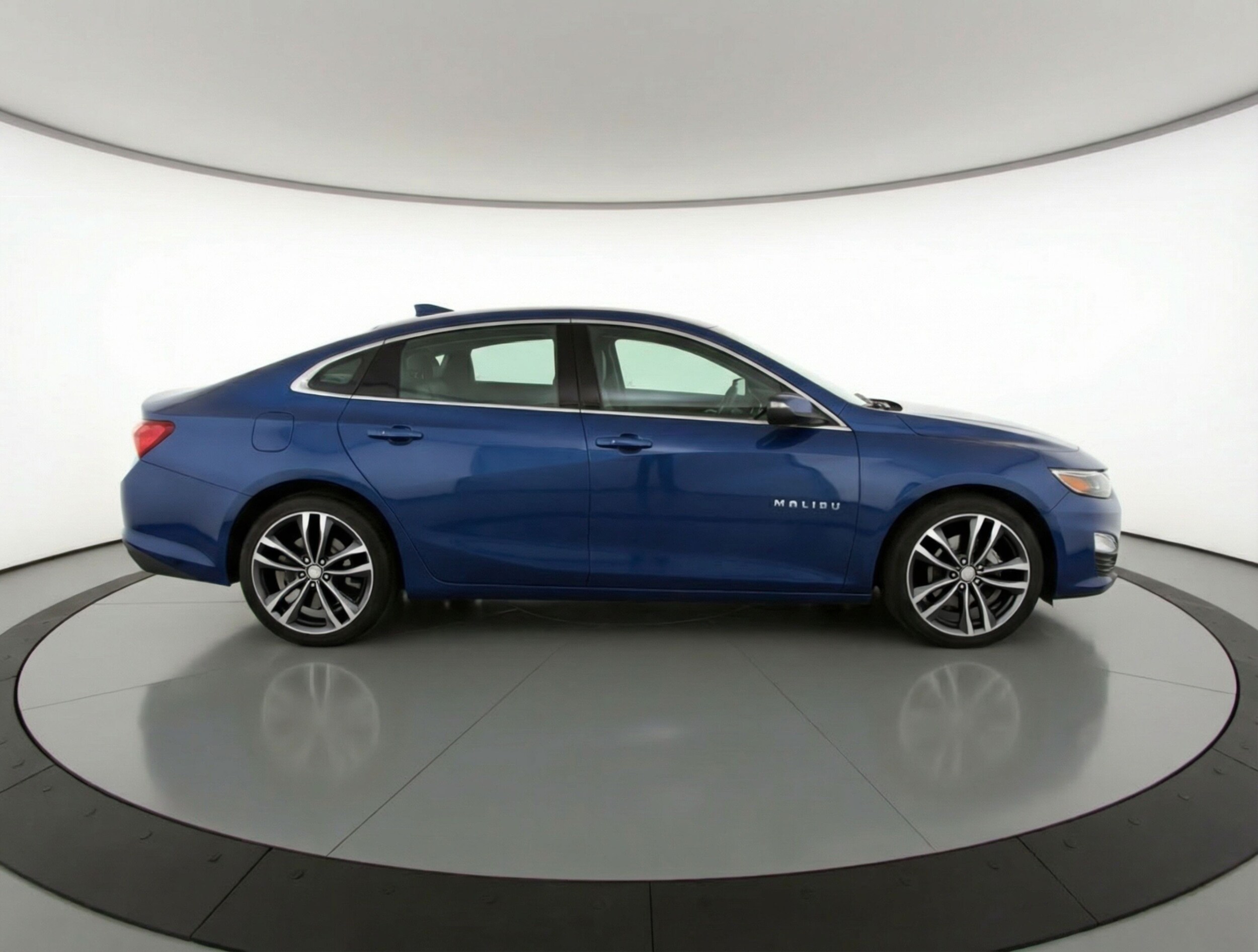 Thumbnail: 2024 Chevrolet Malibu - 8