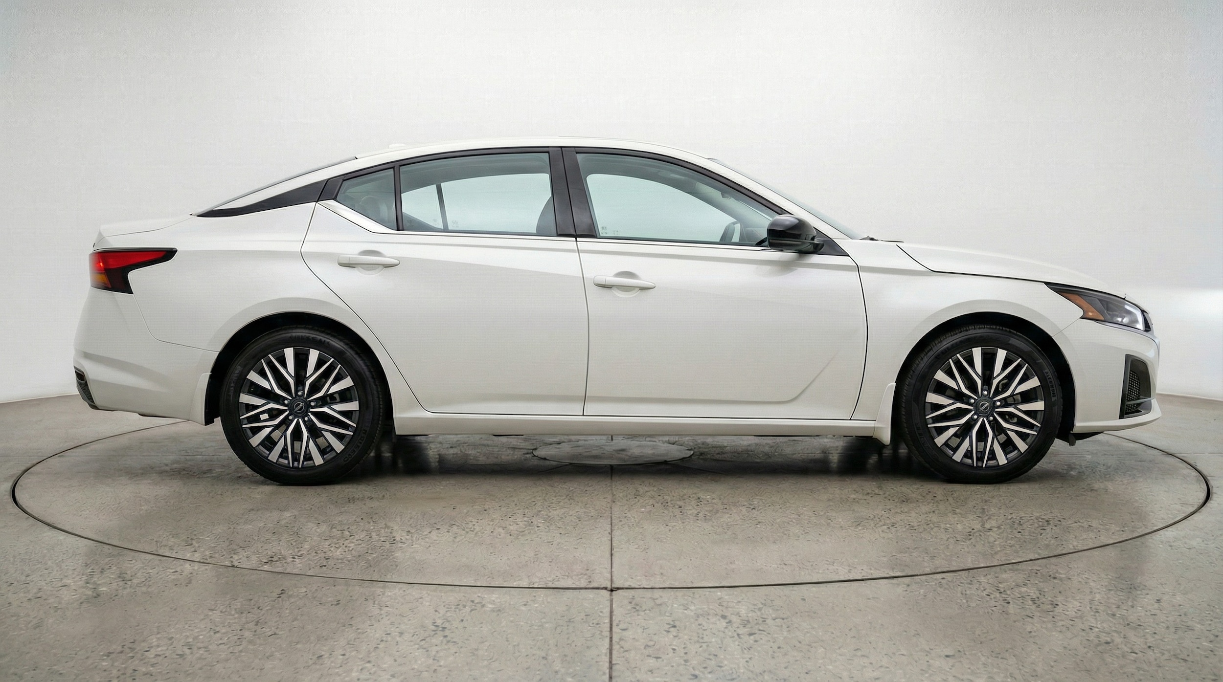 Thumbnail: 2025 Nissan Altima - 8