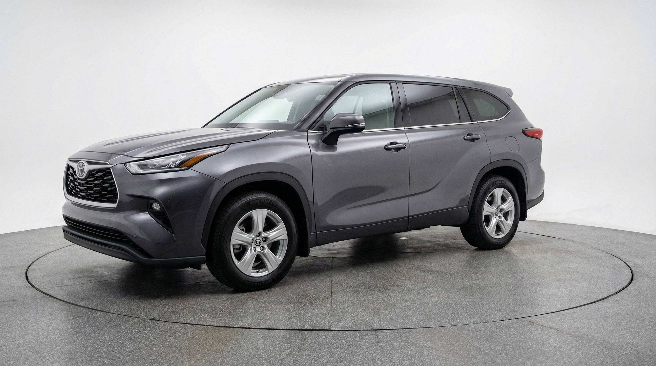Thumbnail: 2025 Toyota Highlander - 3