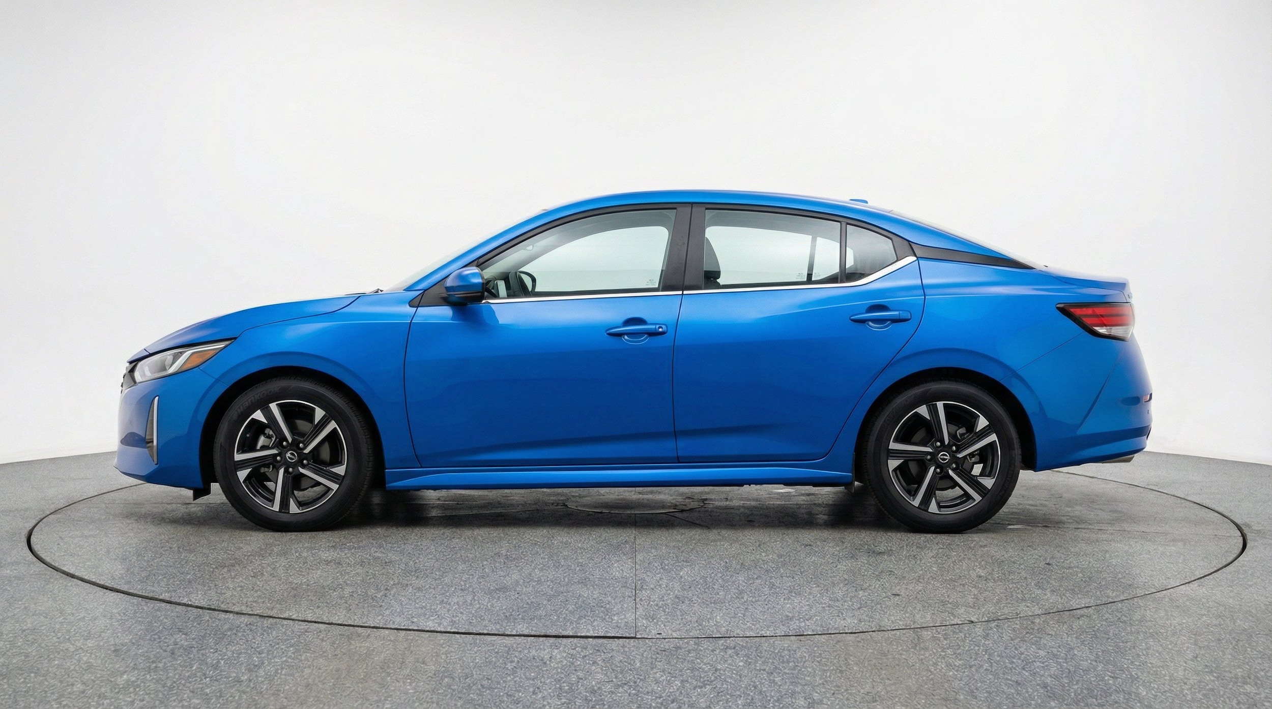 Thumbnail: 2025 Nissan Sentra - 5