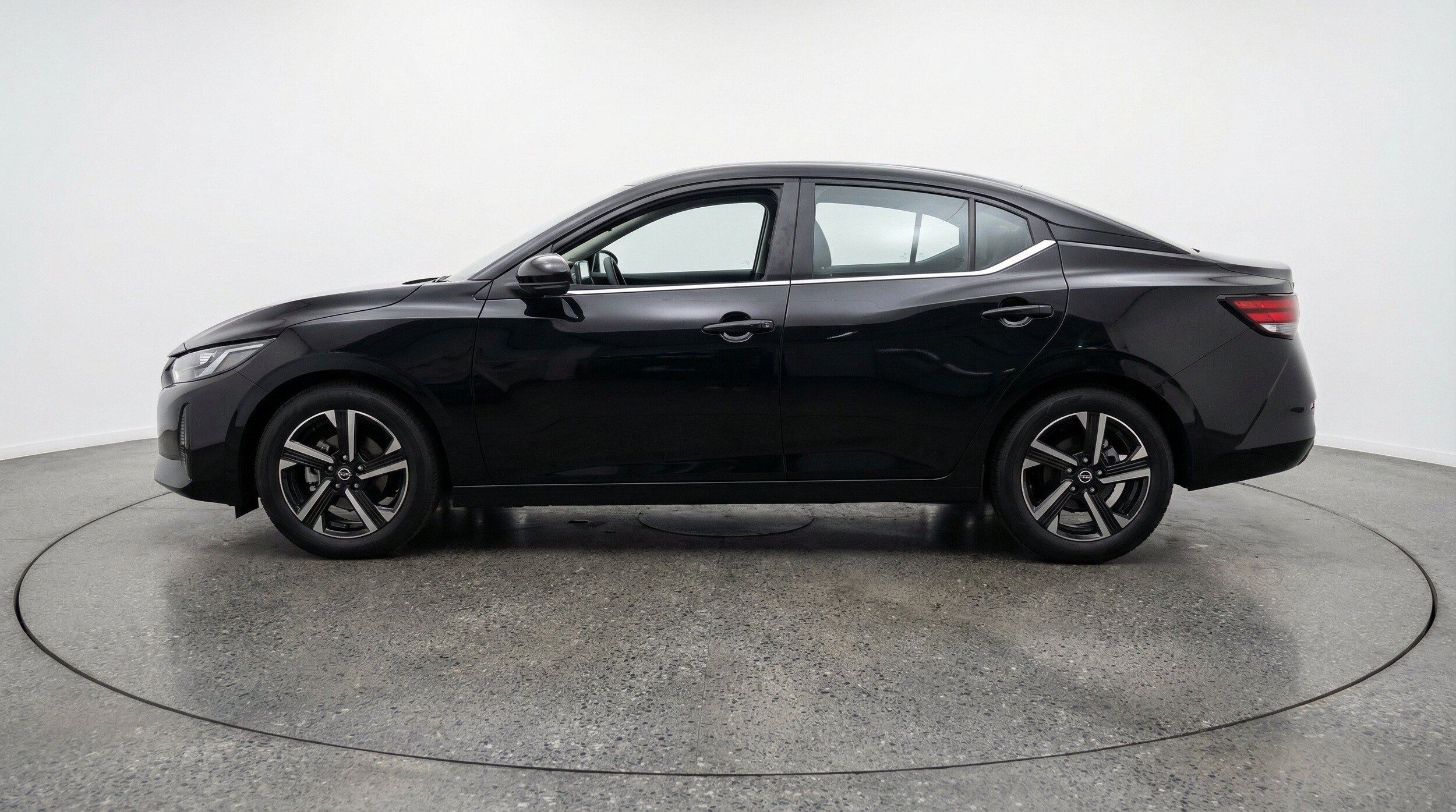 Thumbnail: 2025 Nissan Sentra - 5