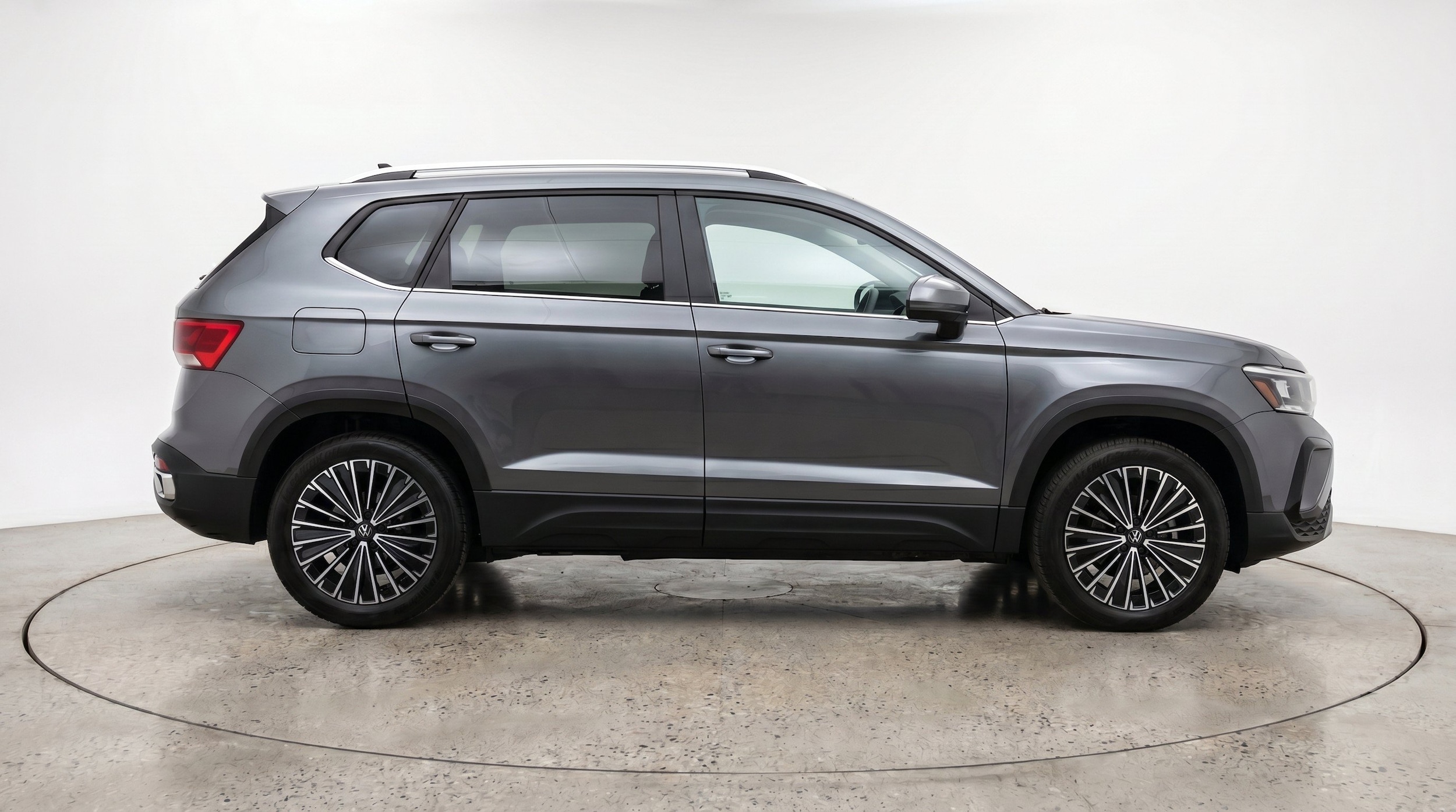 Thumbnail: 2026 Volkswagen Taos - 11