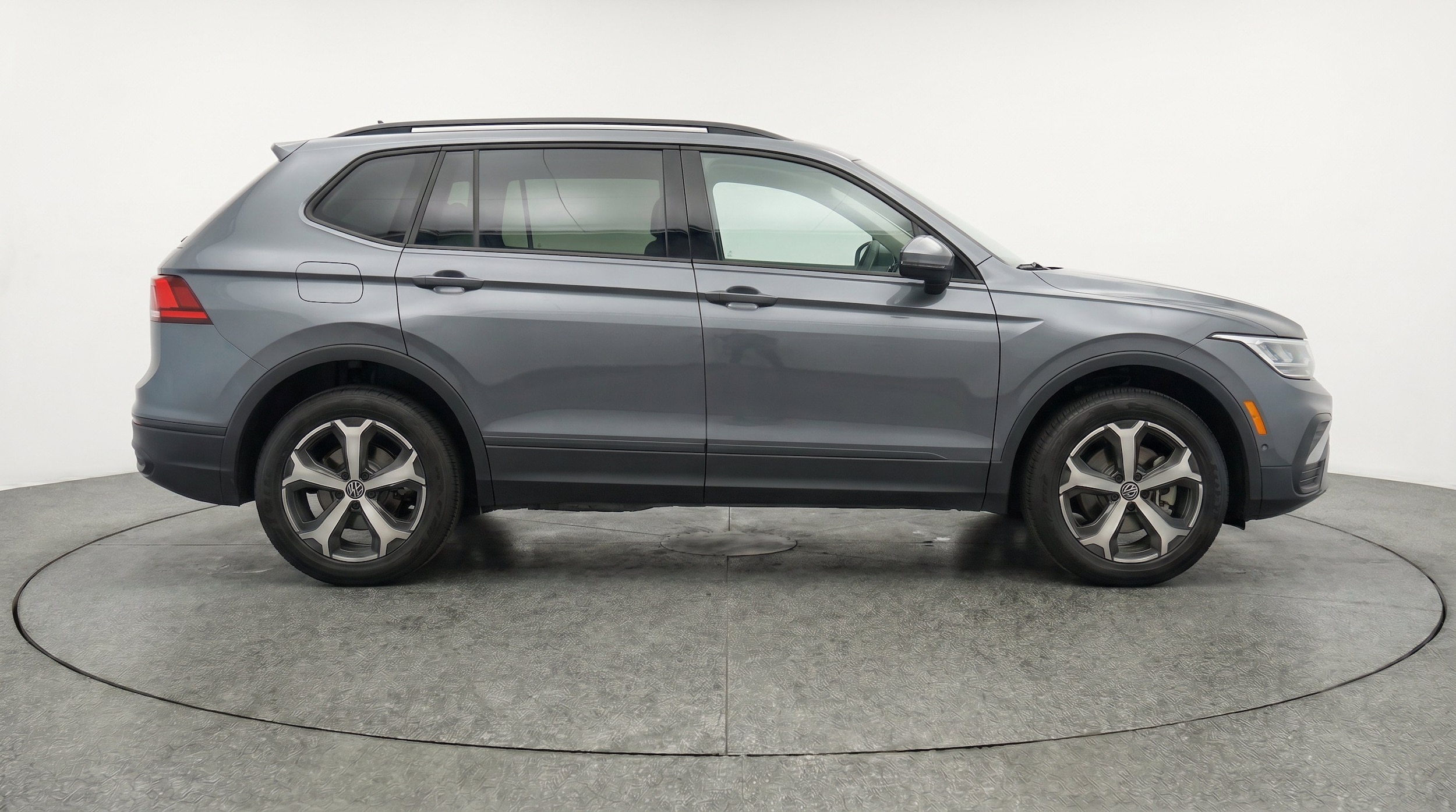 Thumbnail: 2026 Volkswagen Tiguan - 11