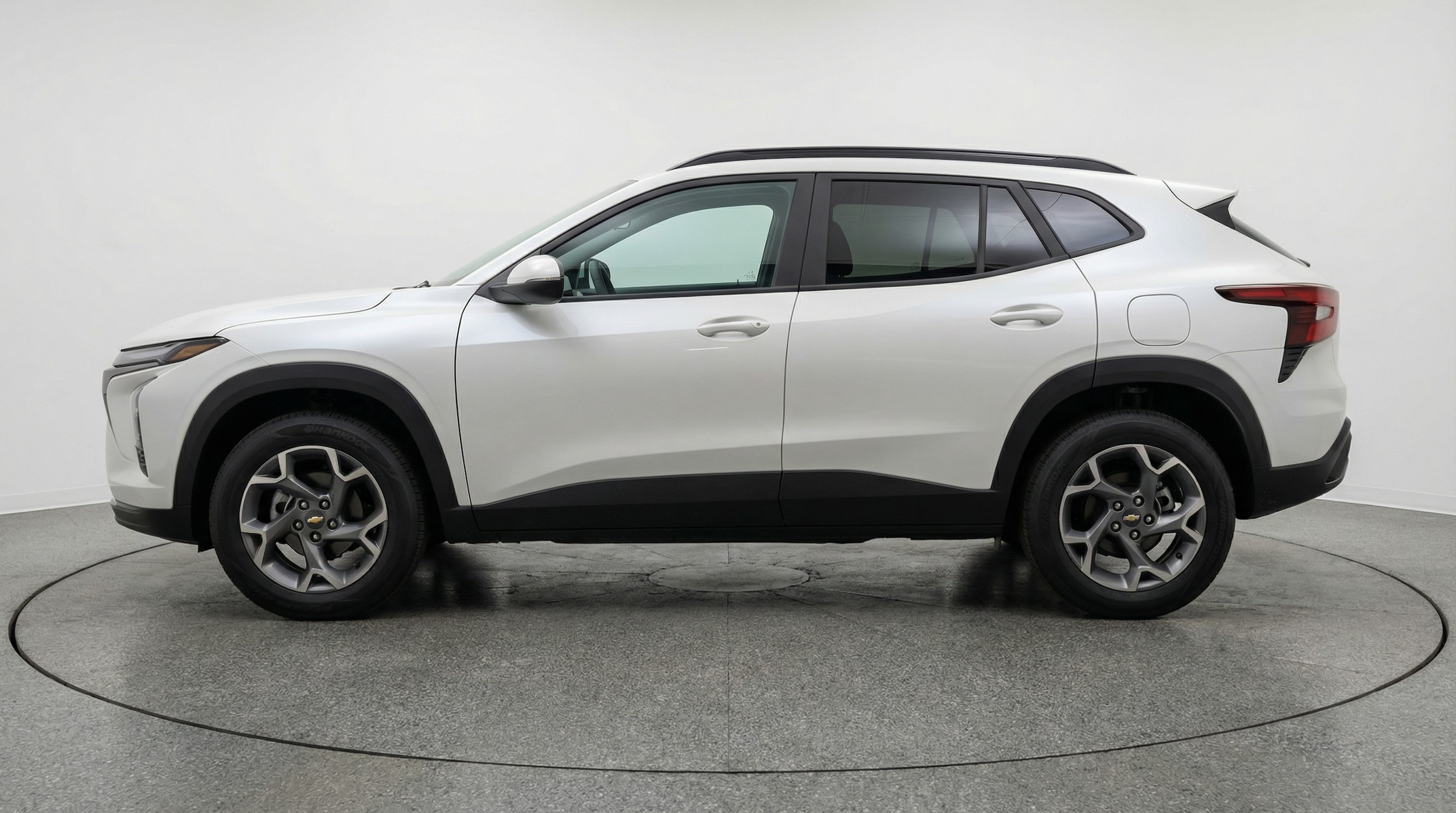 Thumbnail: 2025 Chevrolet Trax - 4