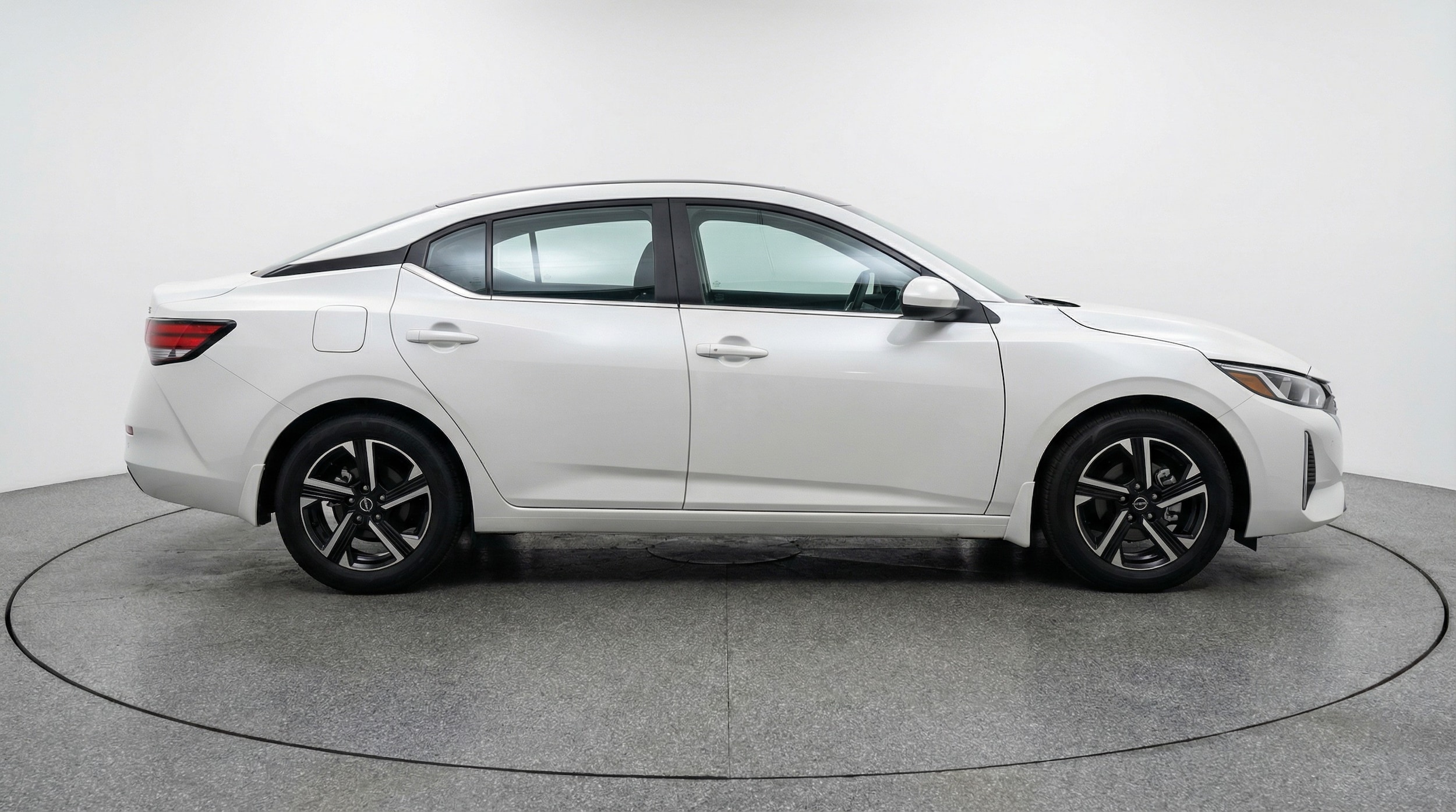 Thumbnail: 2025 Nissan Sentra - 8